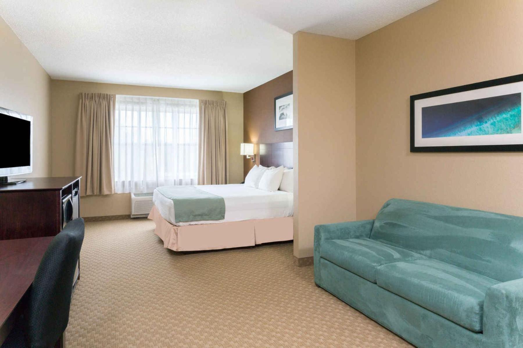 Holiday Inn Express & Suites Palm Coast - I-95 photo 21
