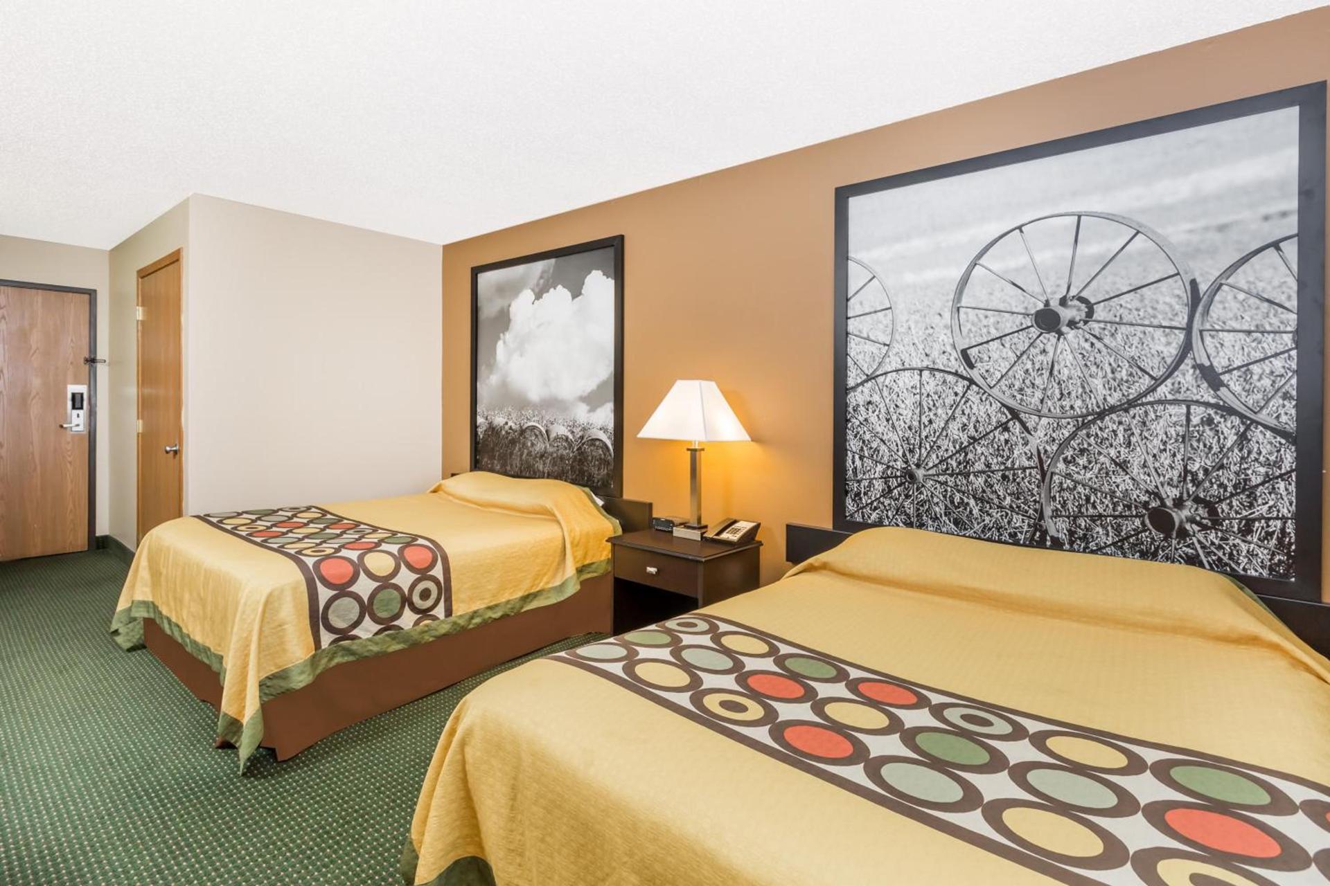 Super 8 by Wyndham Jefferson photo 15