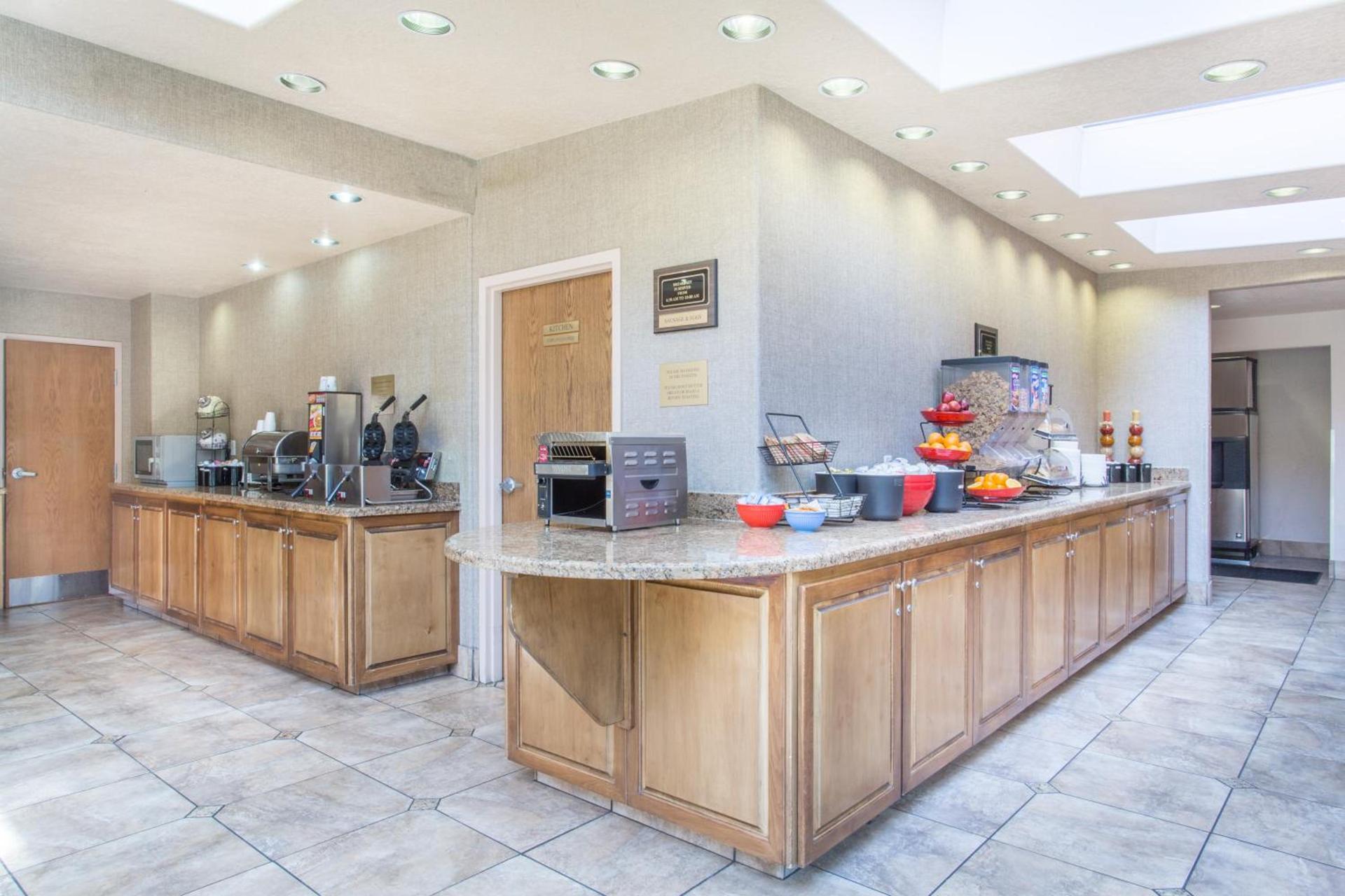 Ramada by Wyndham St George photo 10