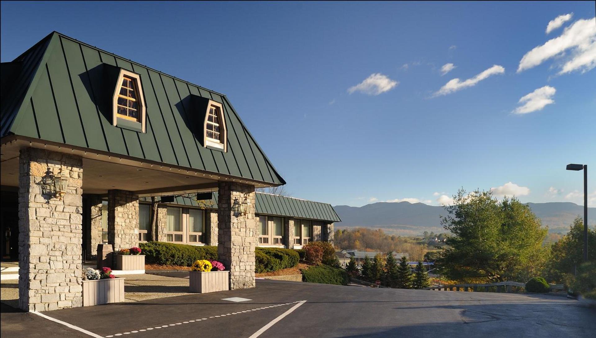 Best Western Plus Waterbury - Stowe photo 1