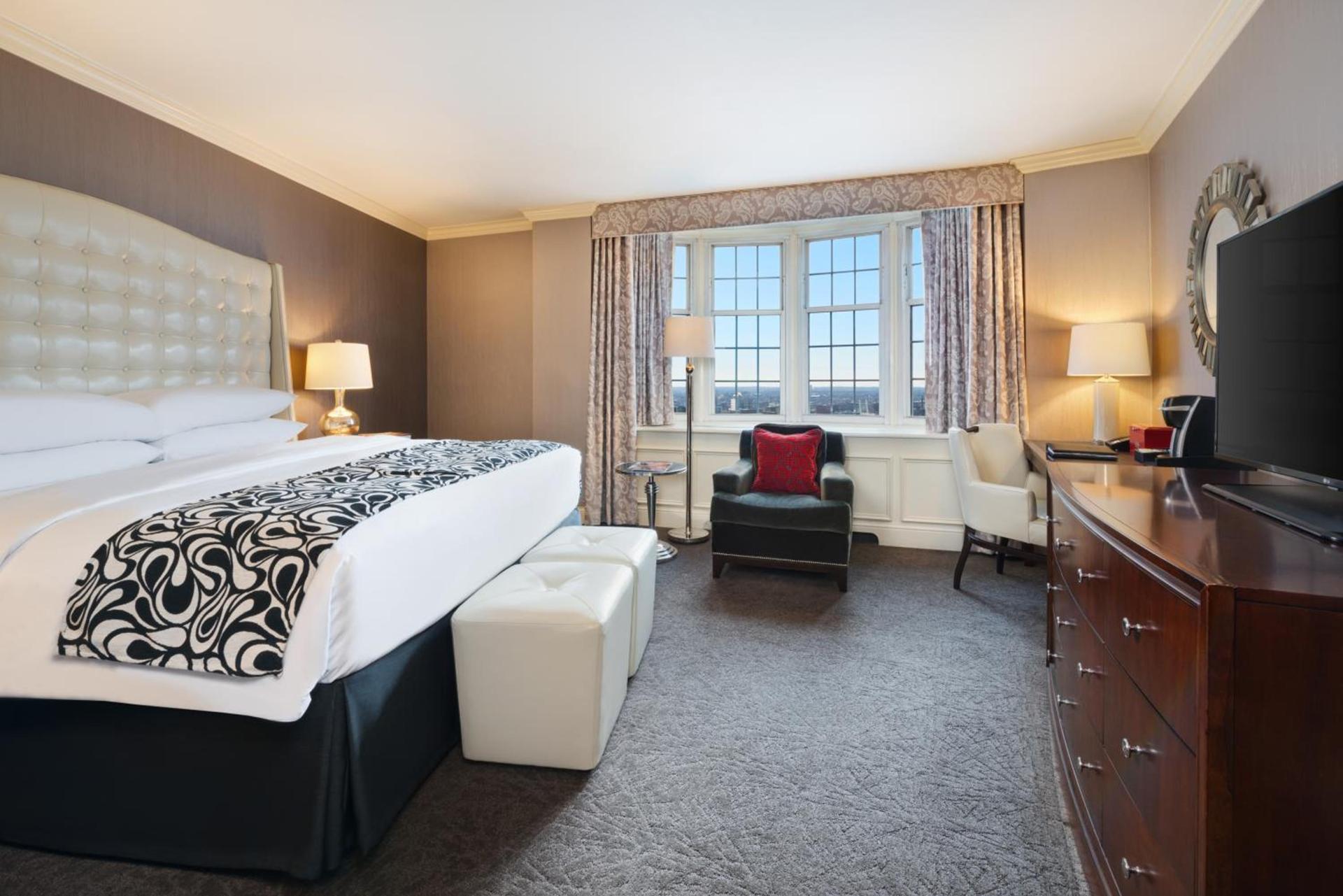 The Pfister Hotel photo 12