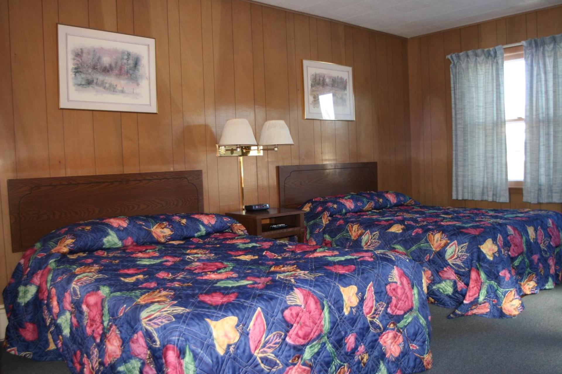 Bluffs Inn photo 4
