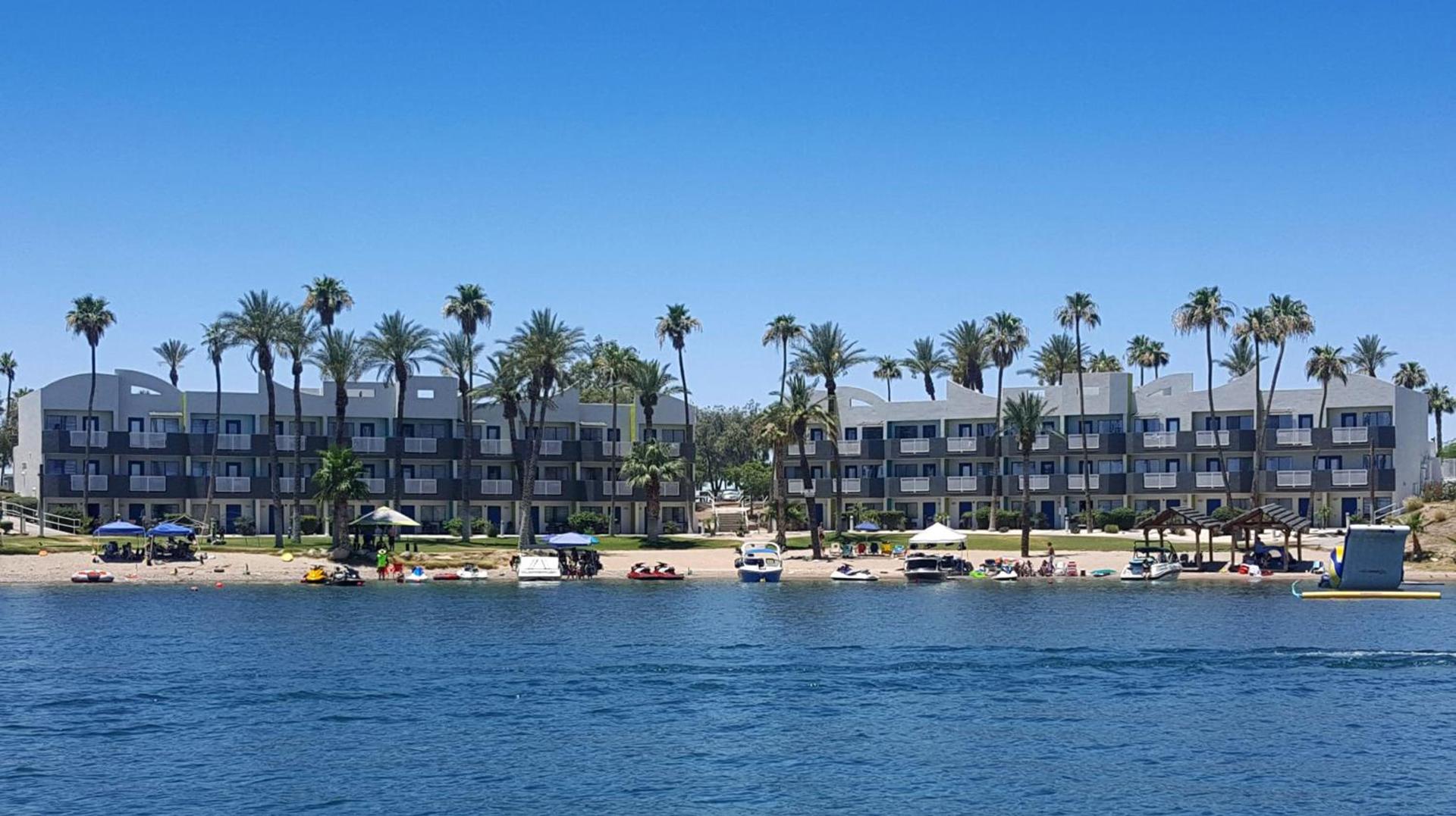 The Nautical Beachfront Resort photo 7