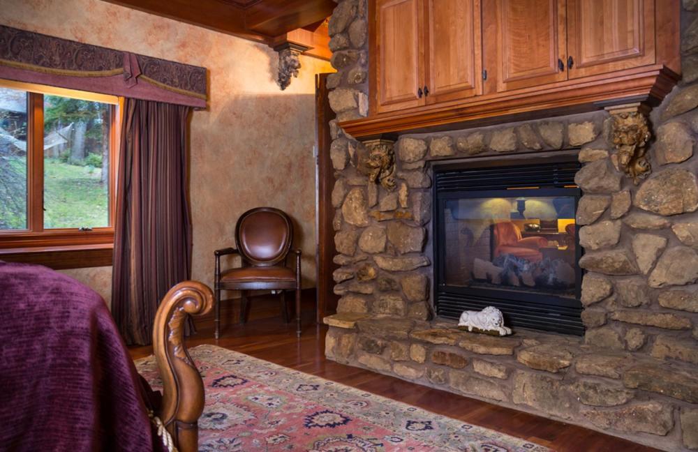 Landoll's Mohican Castle photo 79