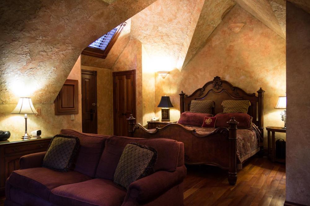 Landoll's Mohican Castle photo 55
