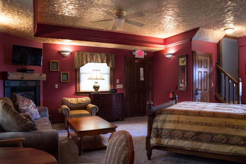 Landoll's Mohican Castle photo 46