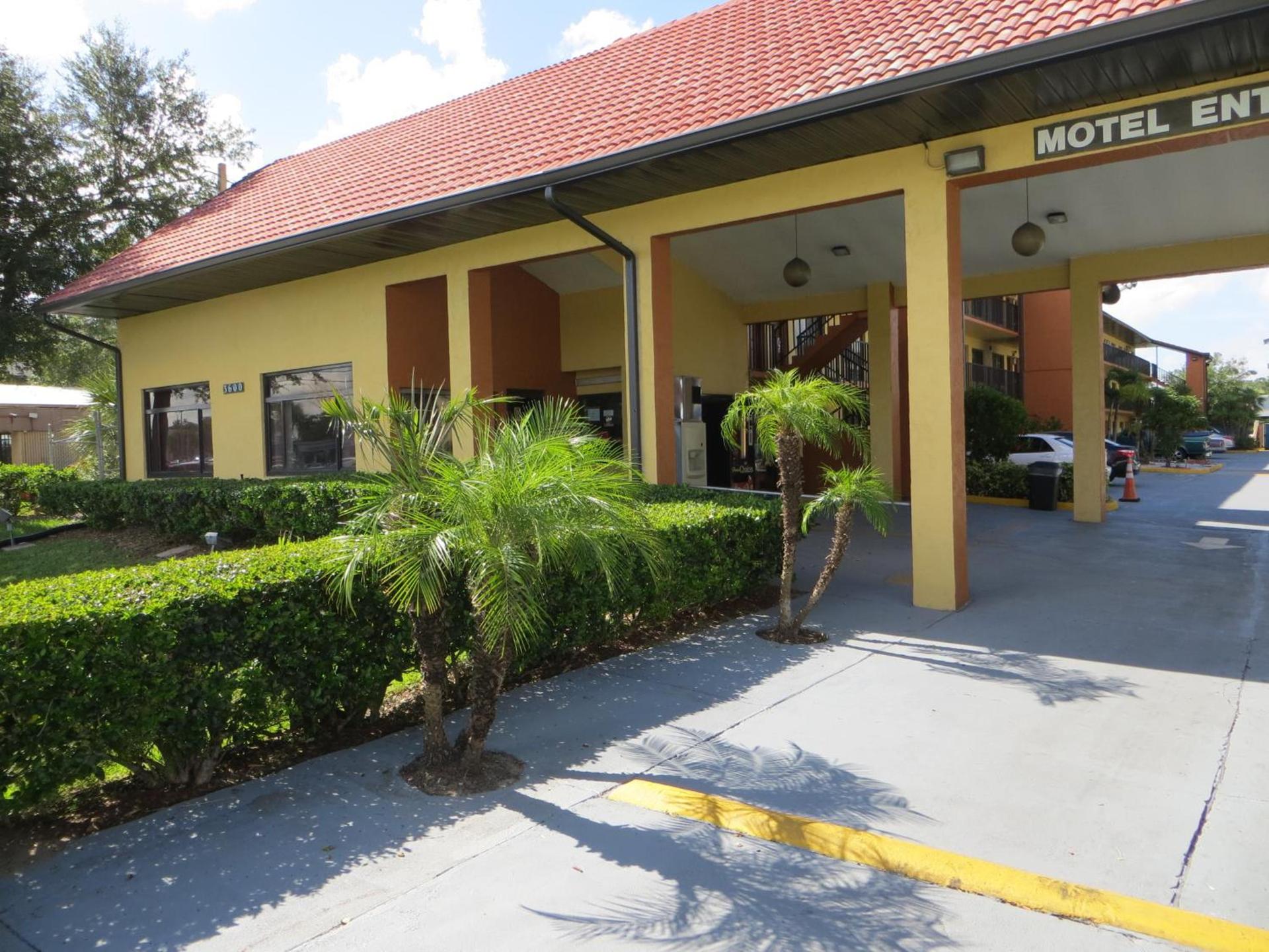 Budget Inn Of Orlando Downtown photo 8