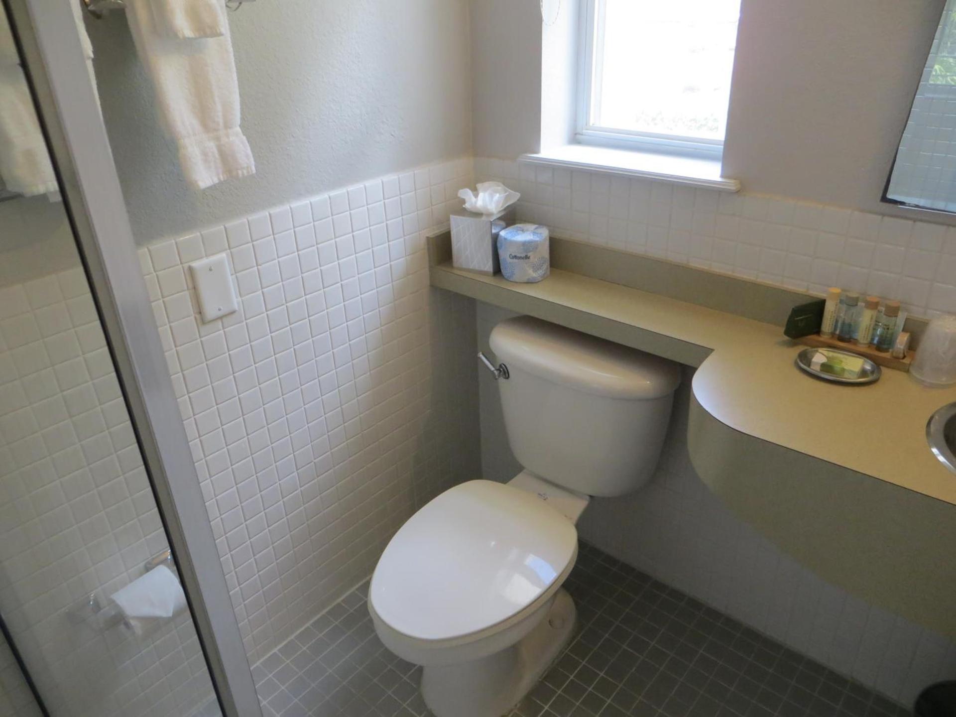 The EO Inn - Downtown Orlando photo 22