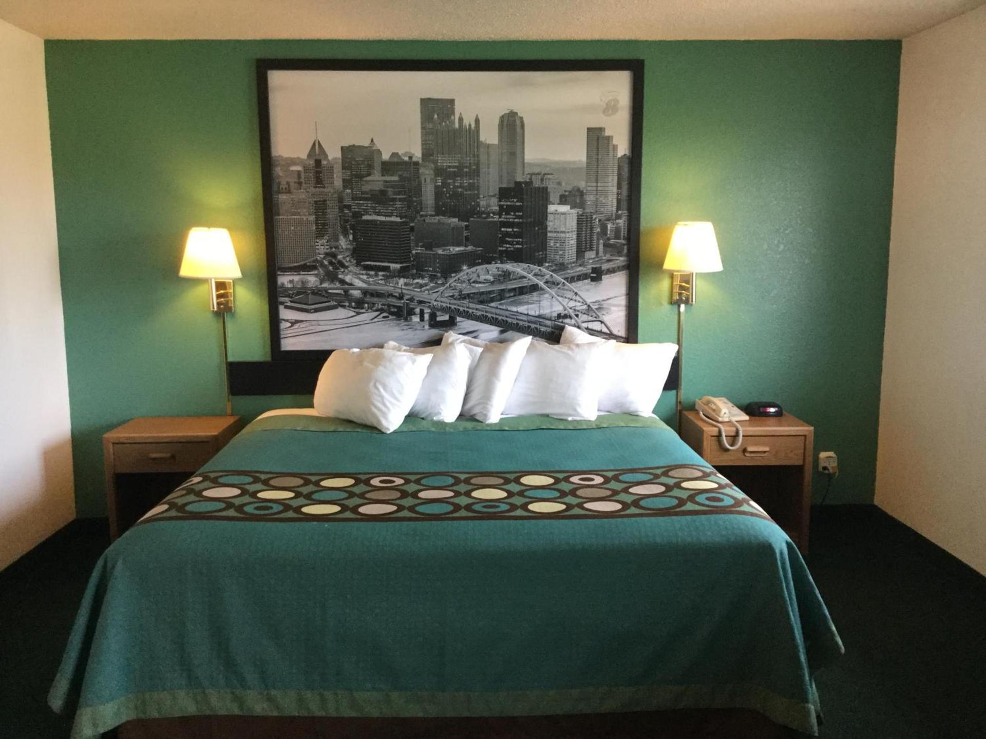 Super 8 by Wyndham New Stanton photo 16