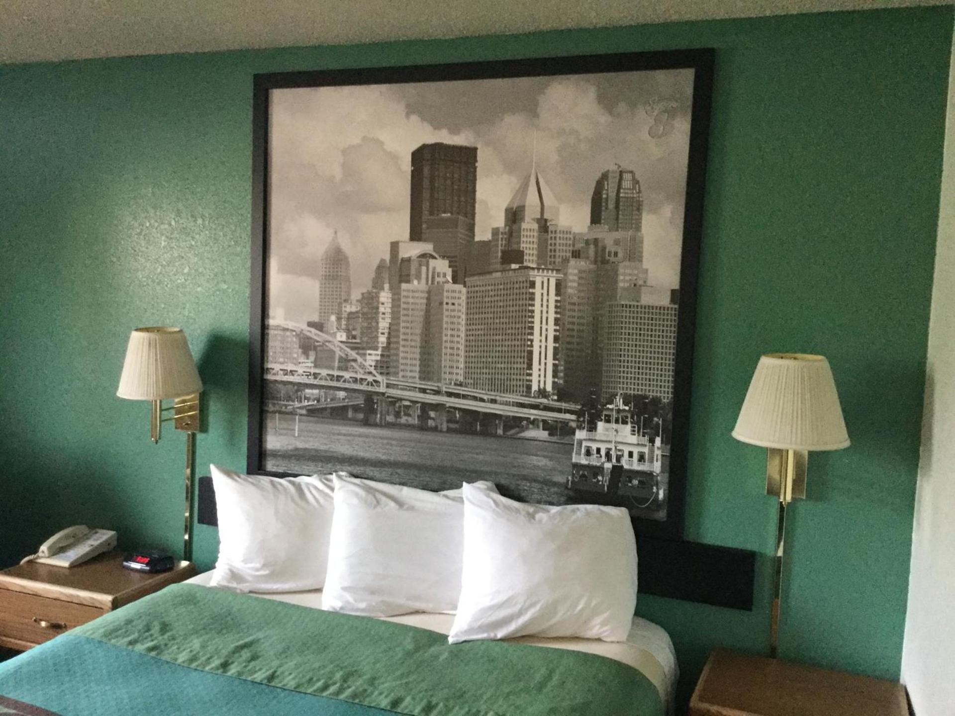 Super 8 by Wyndham New Stanton photo 18