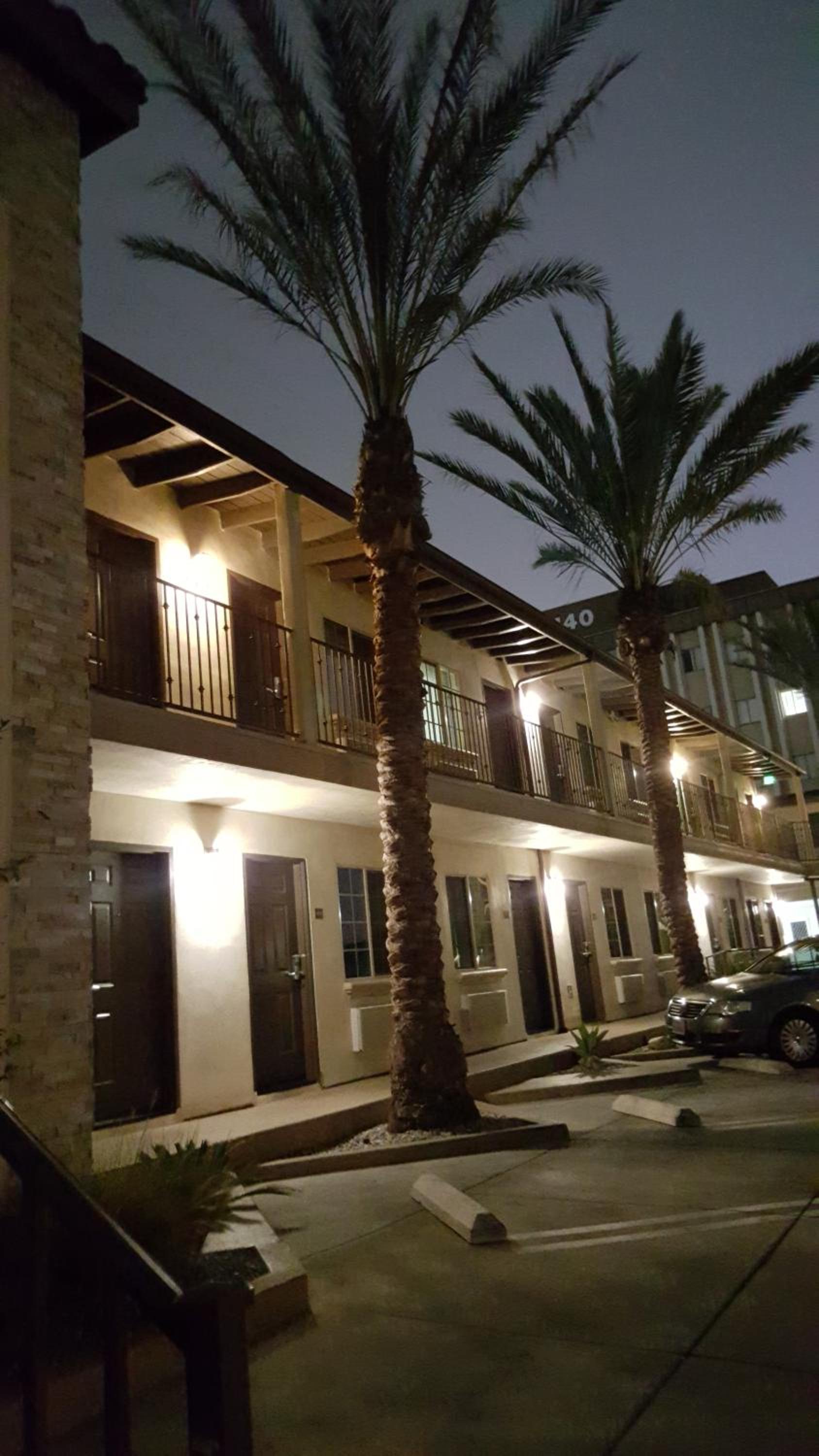 Tuscan Garden Inn photo 10