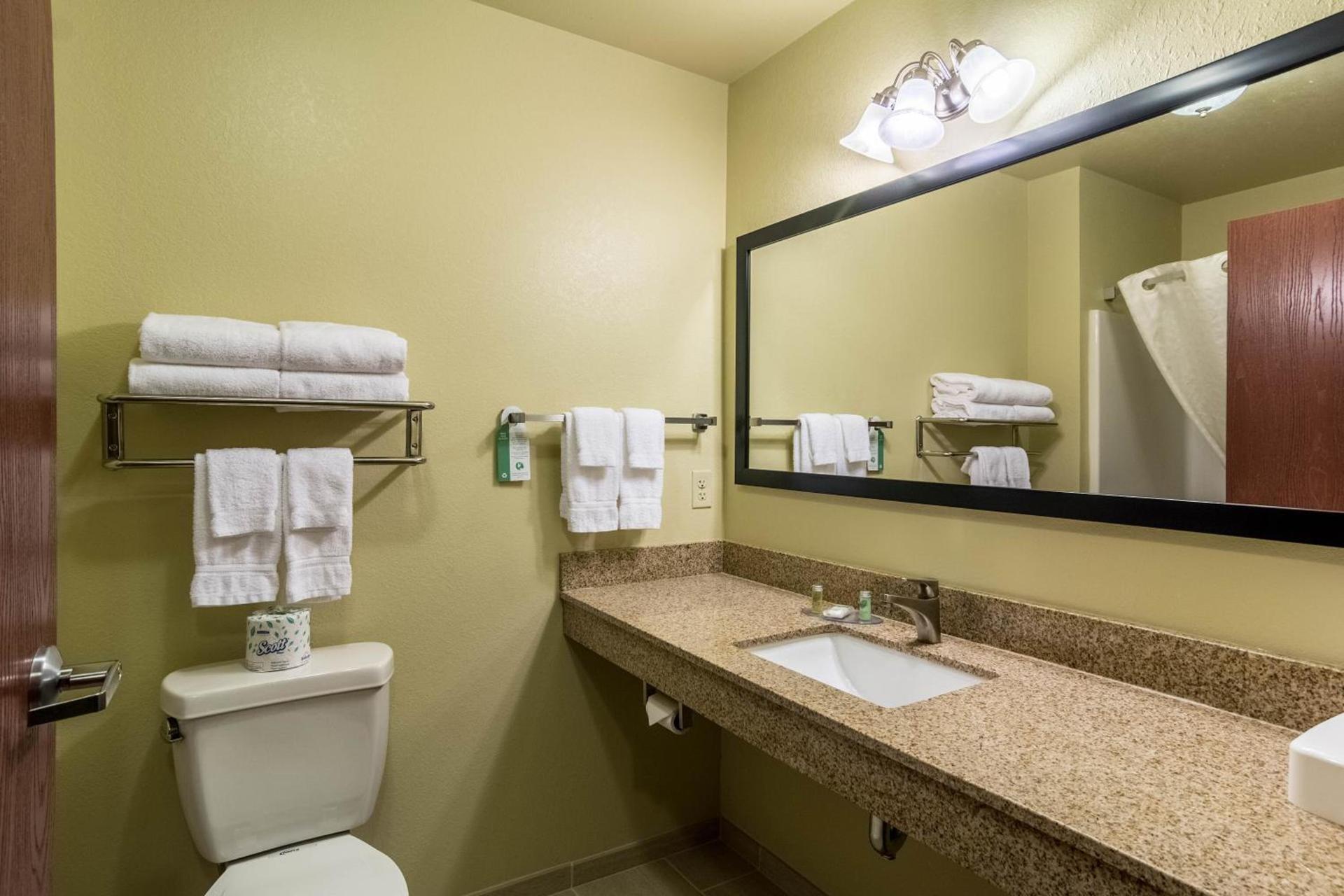 Cobblestone Hotel & Suites - Harborcreek photo 34