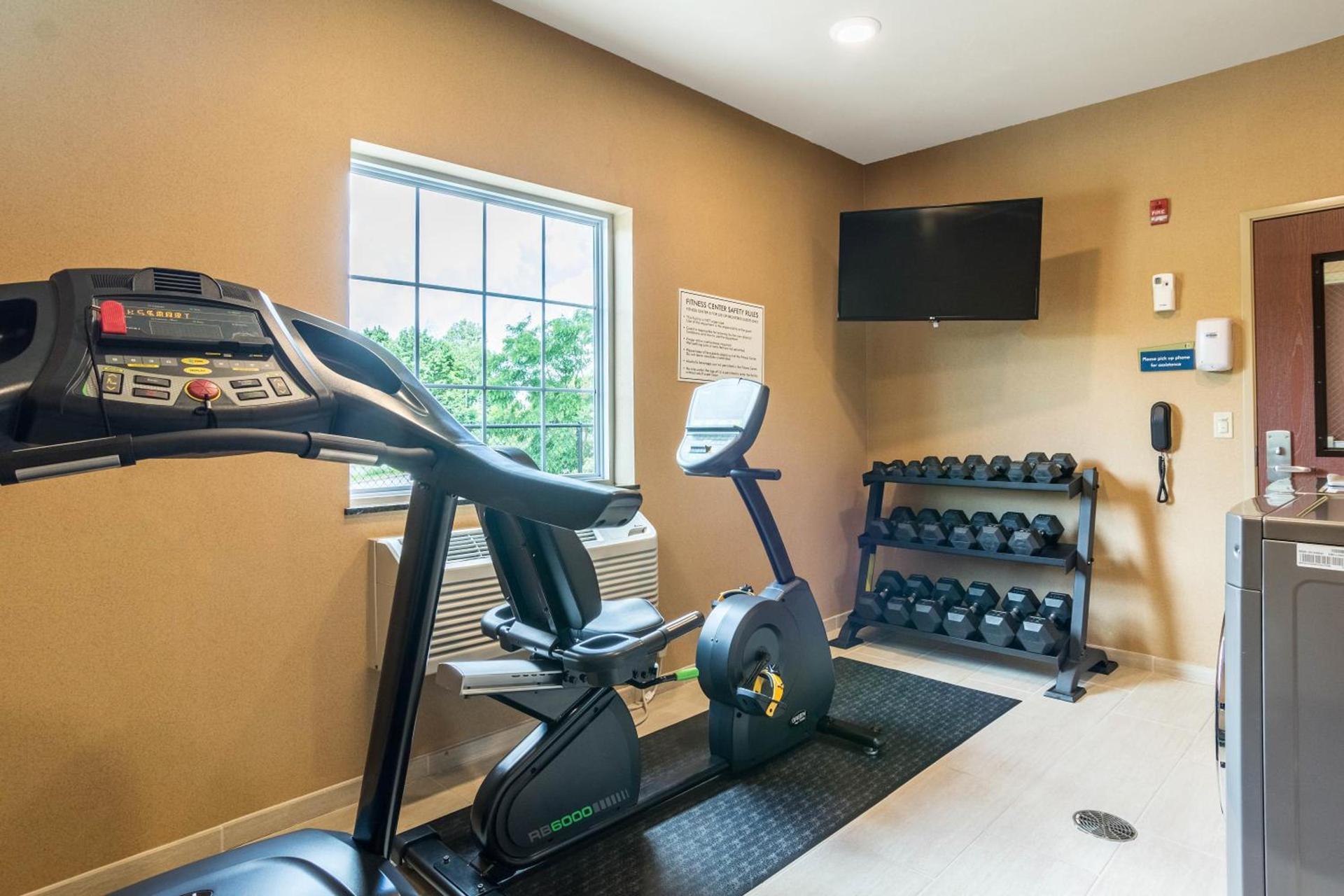 Cobblestone Hotel & Suites - Harborcreek photo 17