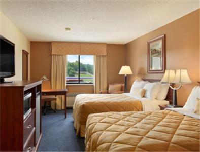 Ramada by Wyndham Catlettsburg Ashland photo 5