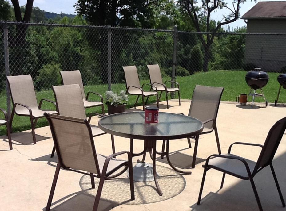 Ramada by Wyndham Catlettsburg Ashland photo 12