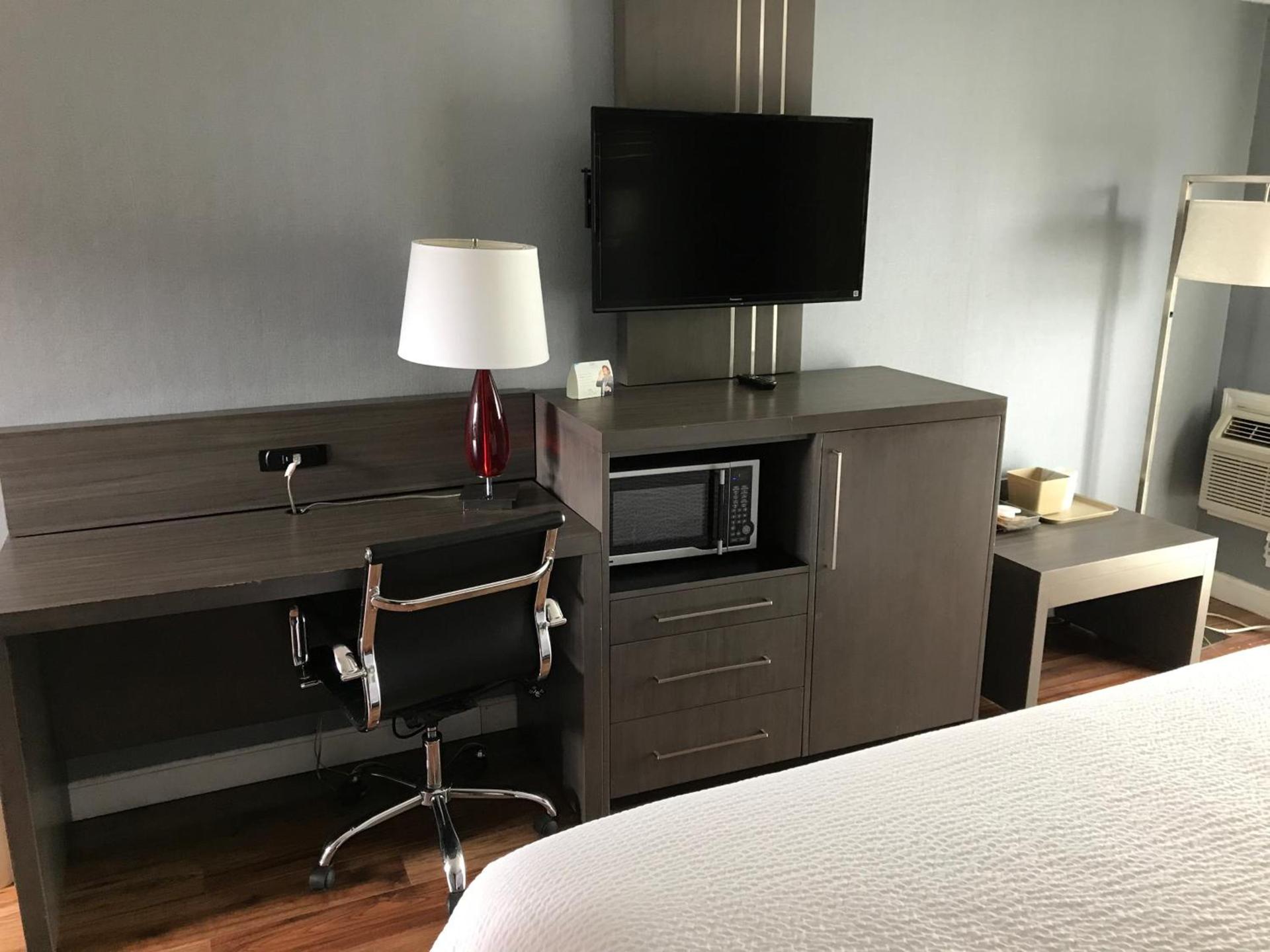 Super 8 by Wyndham Sturbridge photo 60