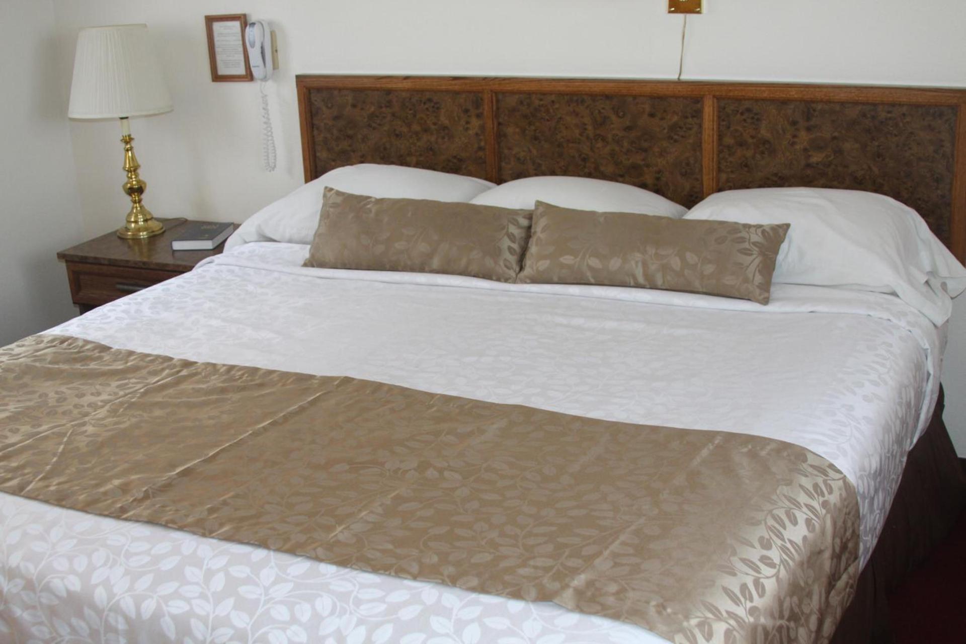 Sleep For Less Motel photo 32