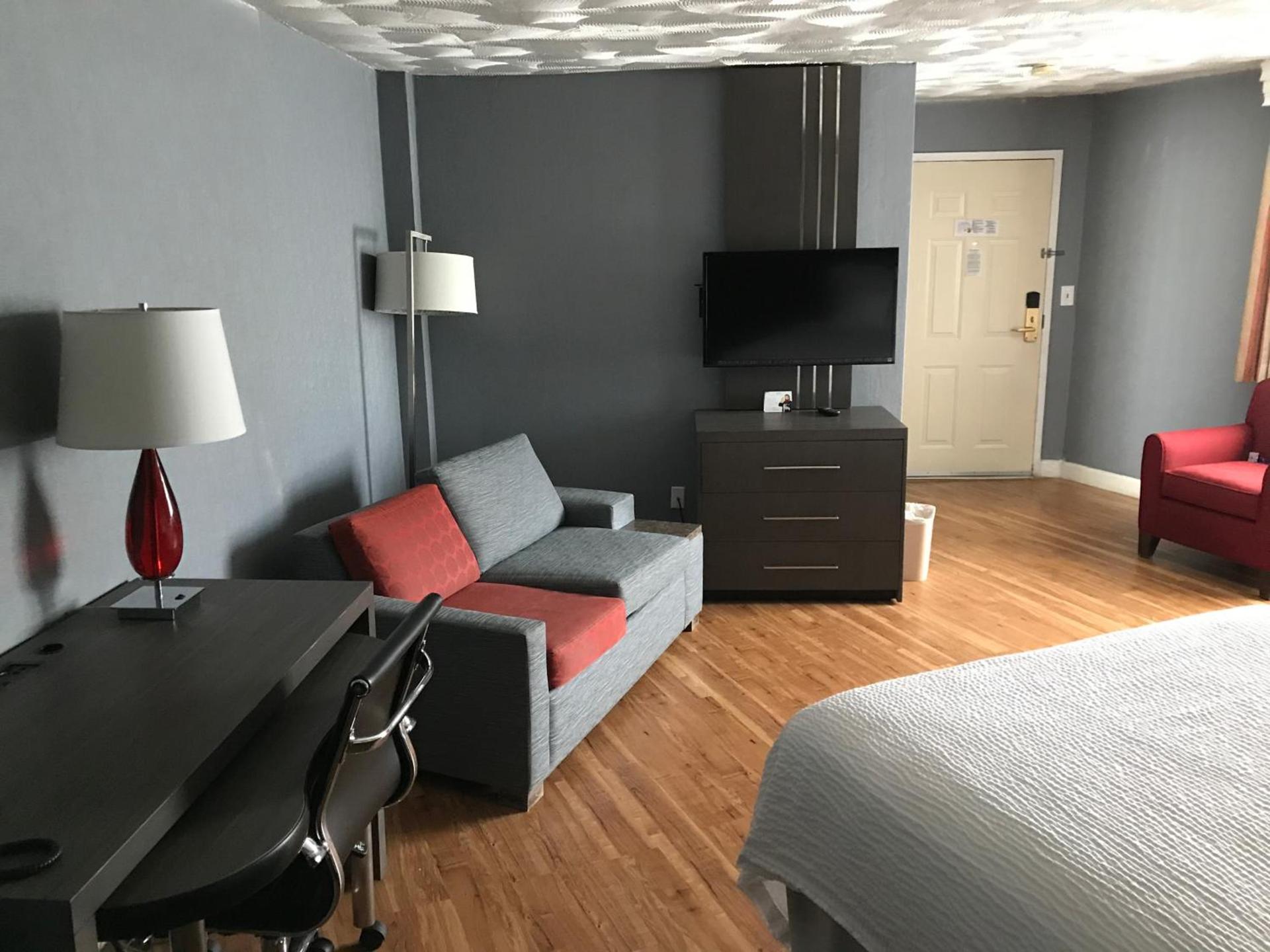Super 8 by Wyndham Sturbridge photo 54