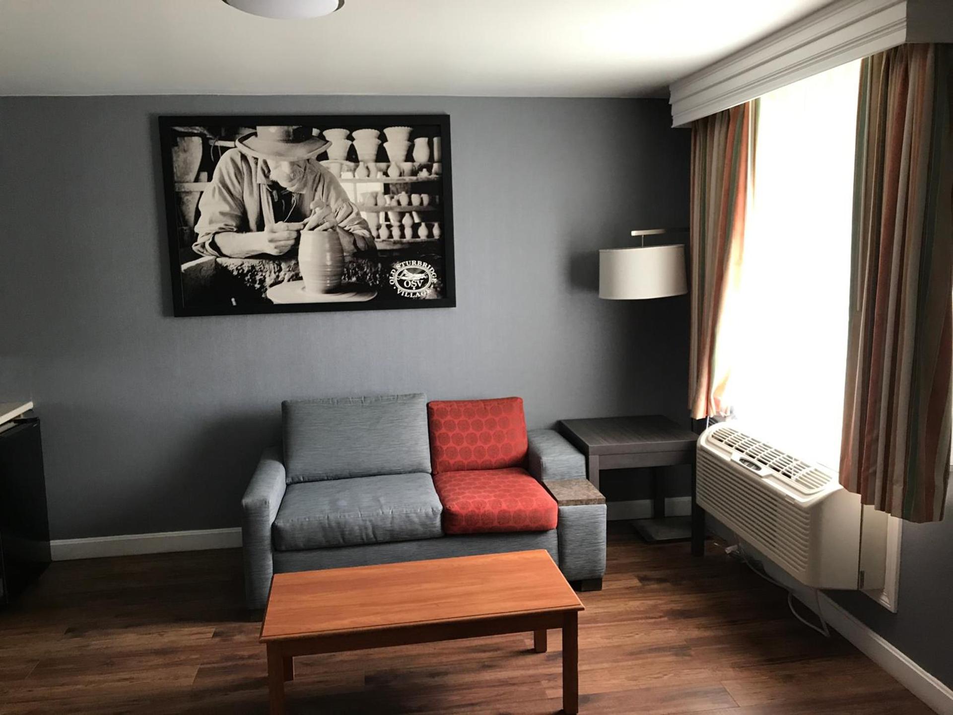 Super 8 by Wyndham Sturbridge photo 53