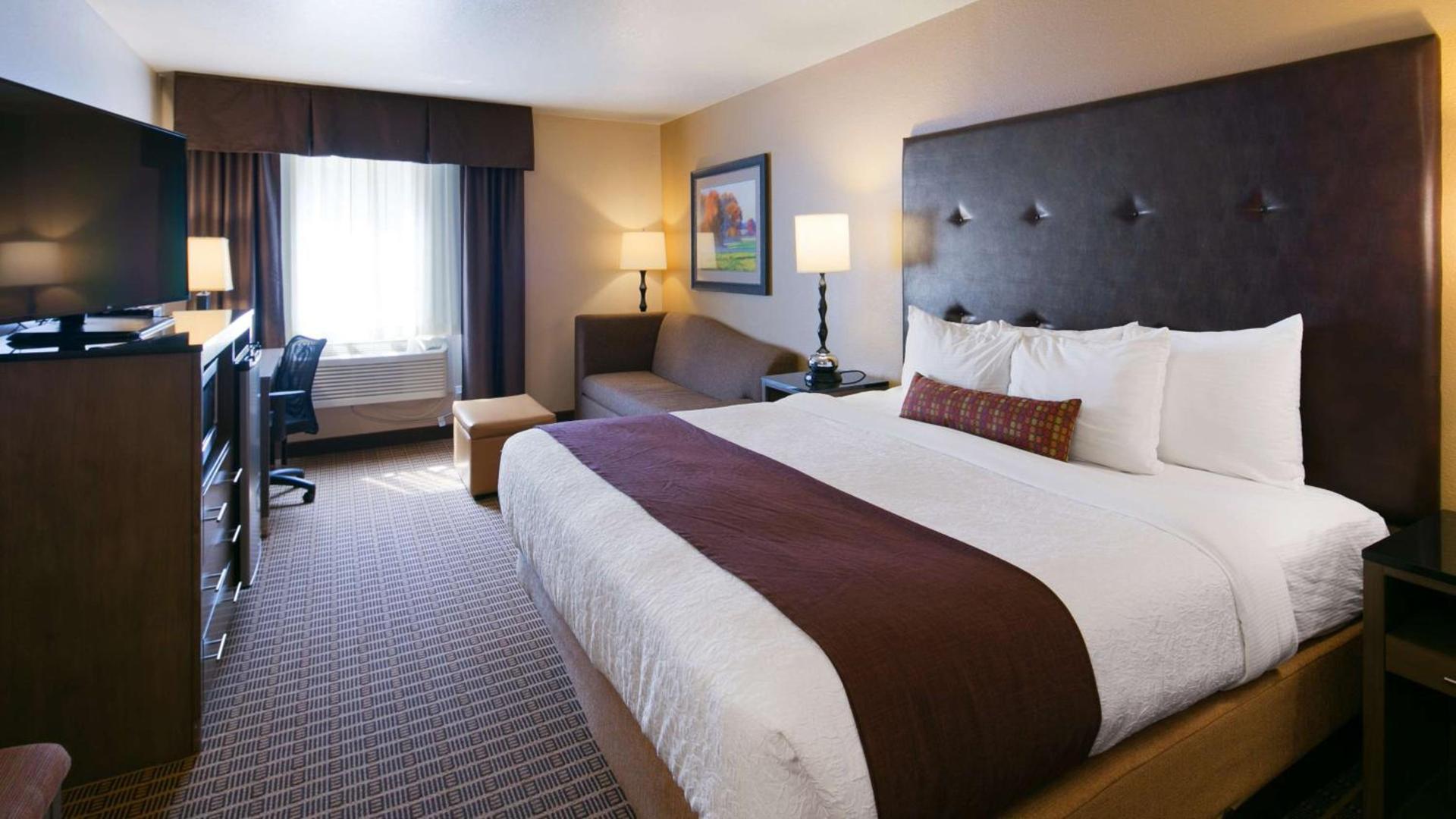 Best Western Plus Yakima Hotel photo 64