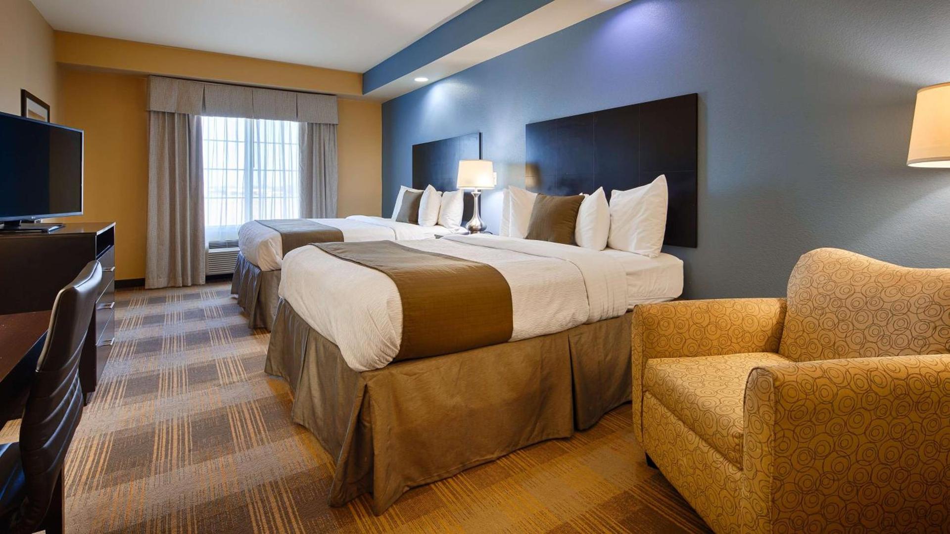 Best Western Plus Fort Worth Forest Hill Inn & Suites photo 3
