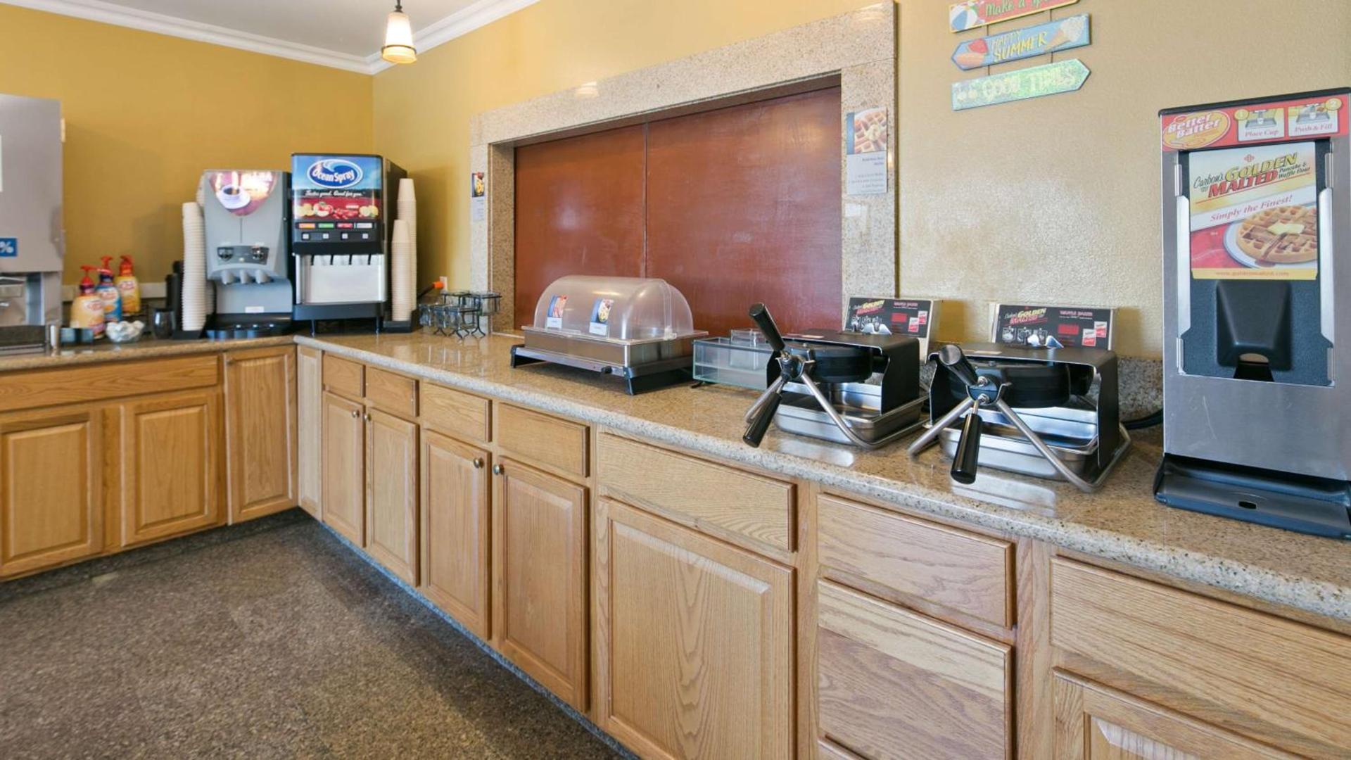 Best Western Chieftain Inn photo 15