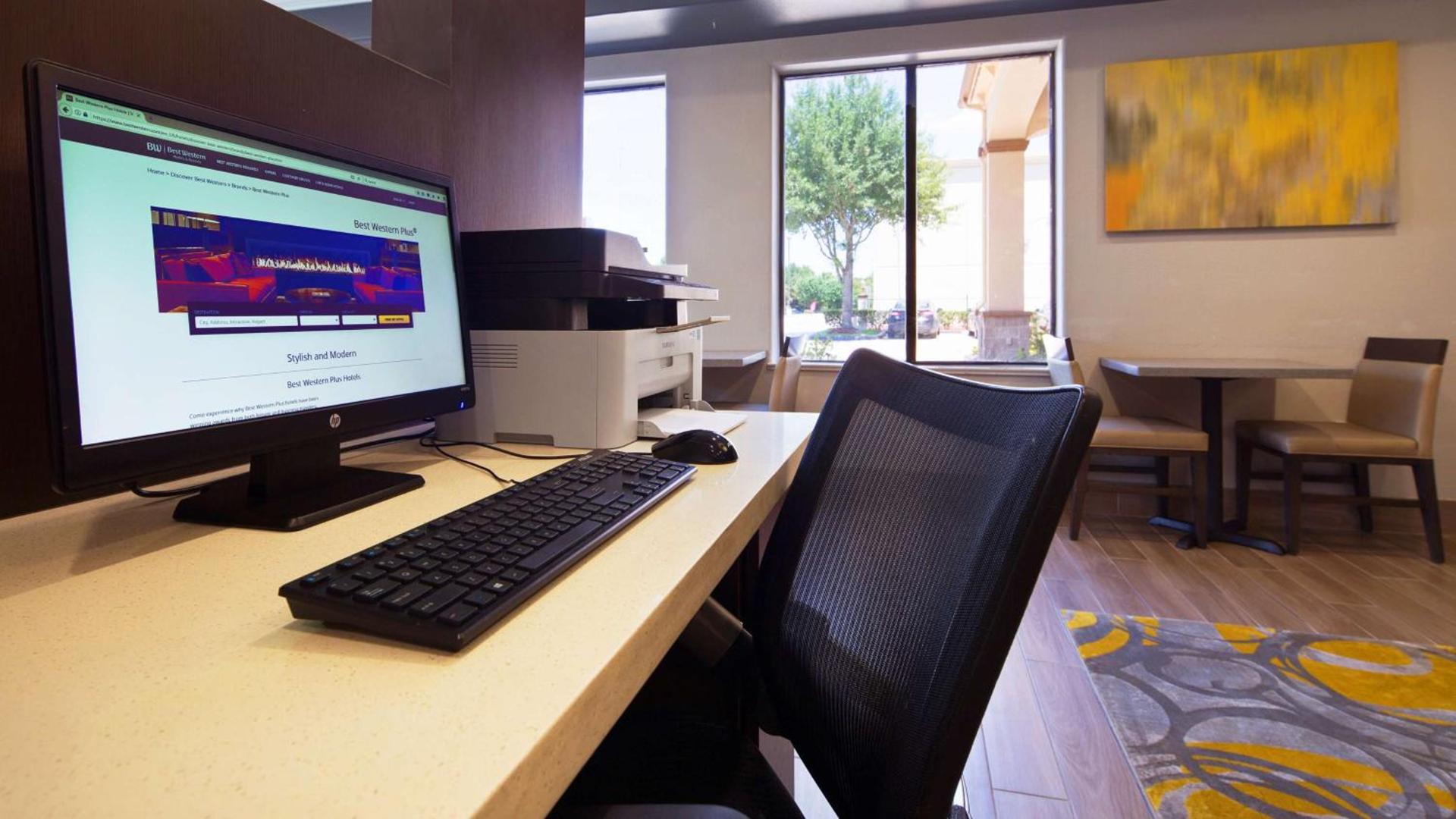 Best Western Plus North Houston Inn & Suites photo 21
