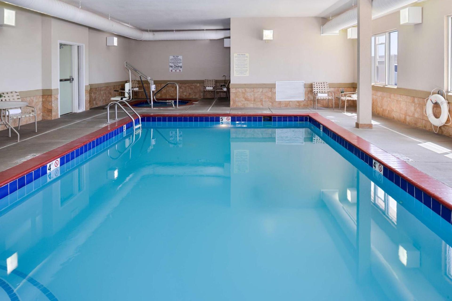 Best Western Plus Frontier Inn photo 21