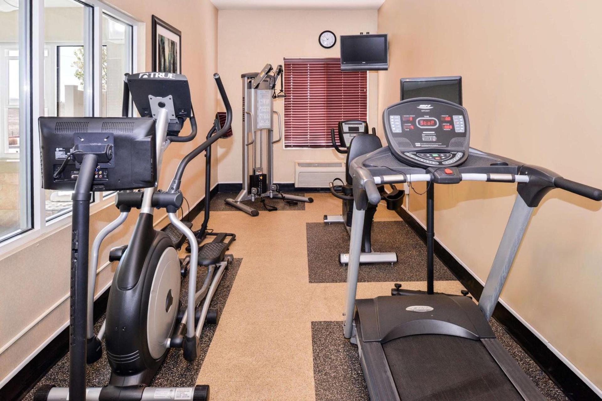 Best Western Plus Frontier Inn photo 23