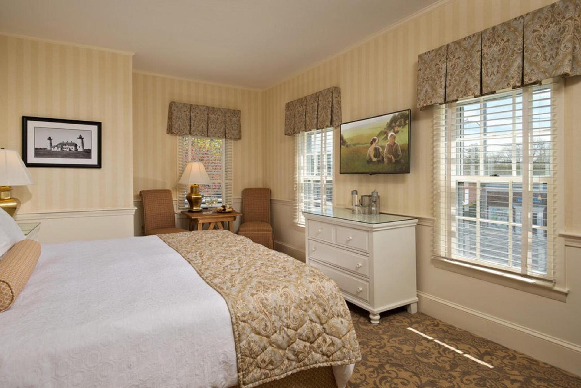 Chatham Wayside Inn photo 3