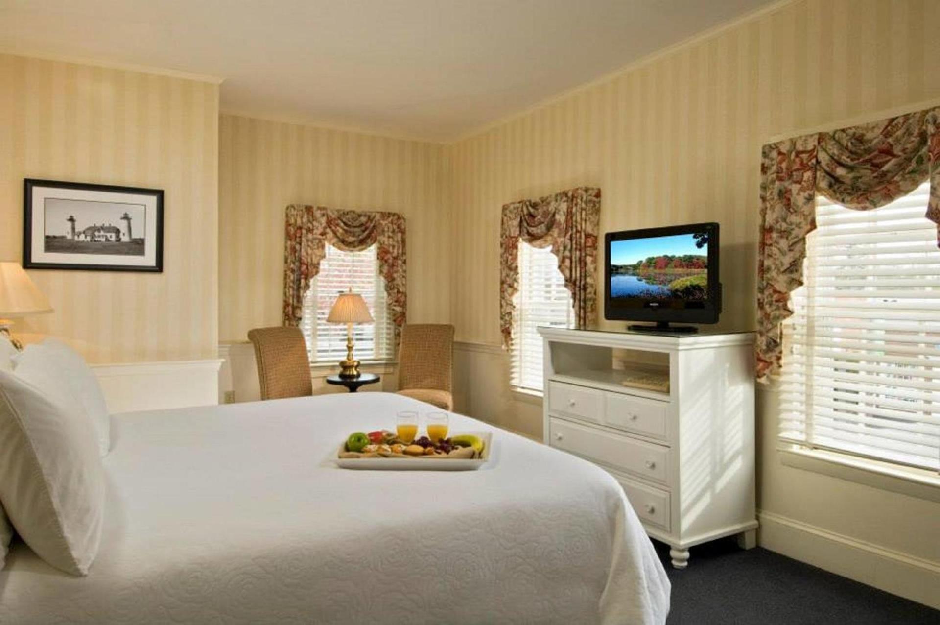 Chatham Wayside Inn photo 11