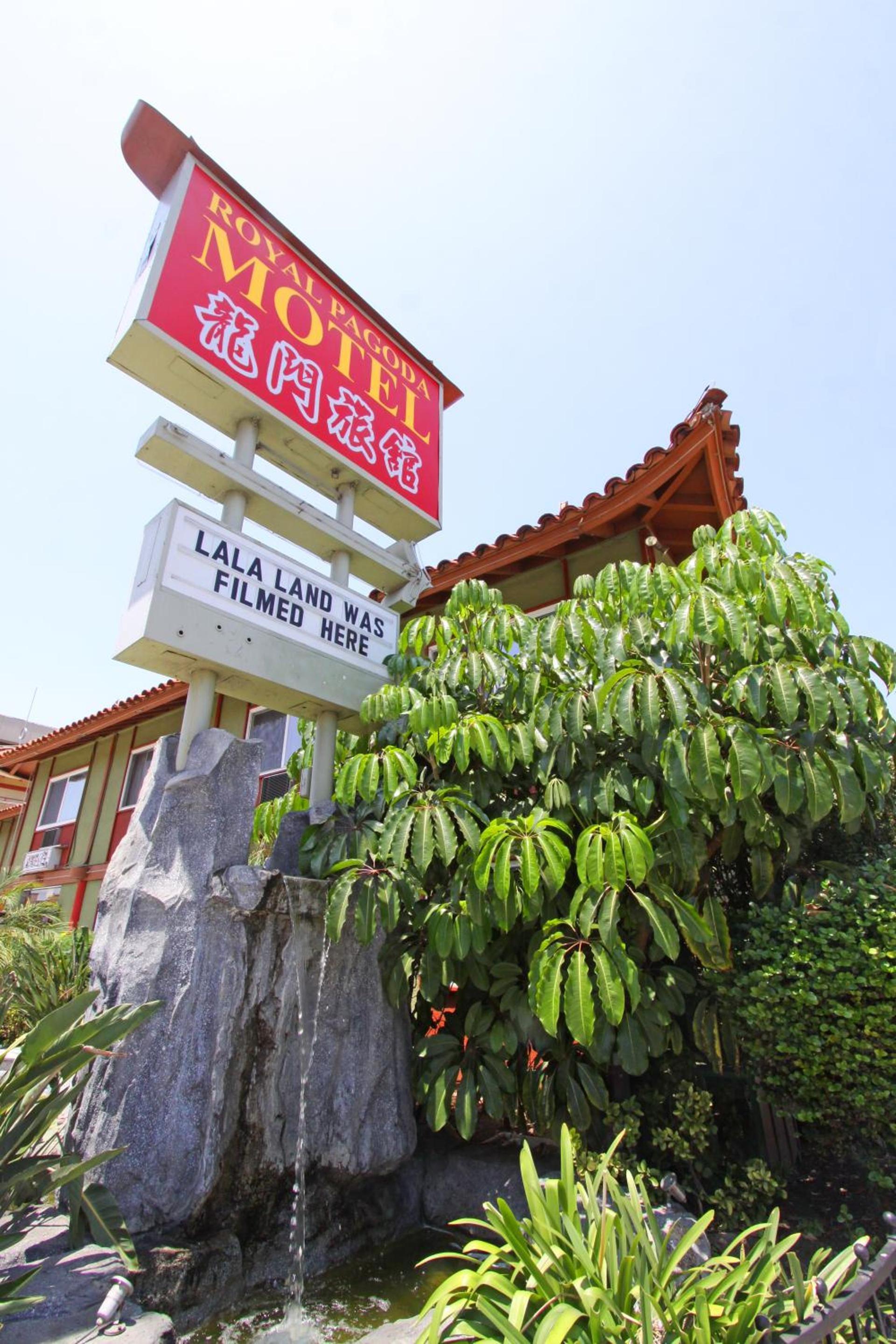 Royal Pagoda Motel Dodger Stadium photo 8
