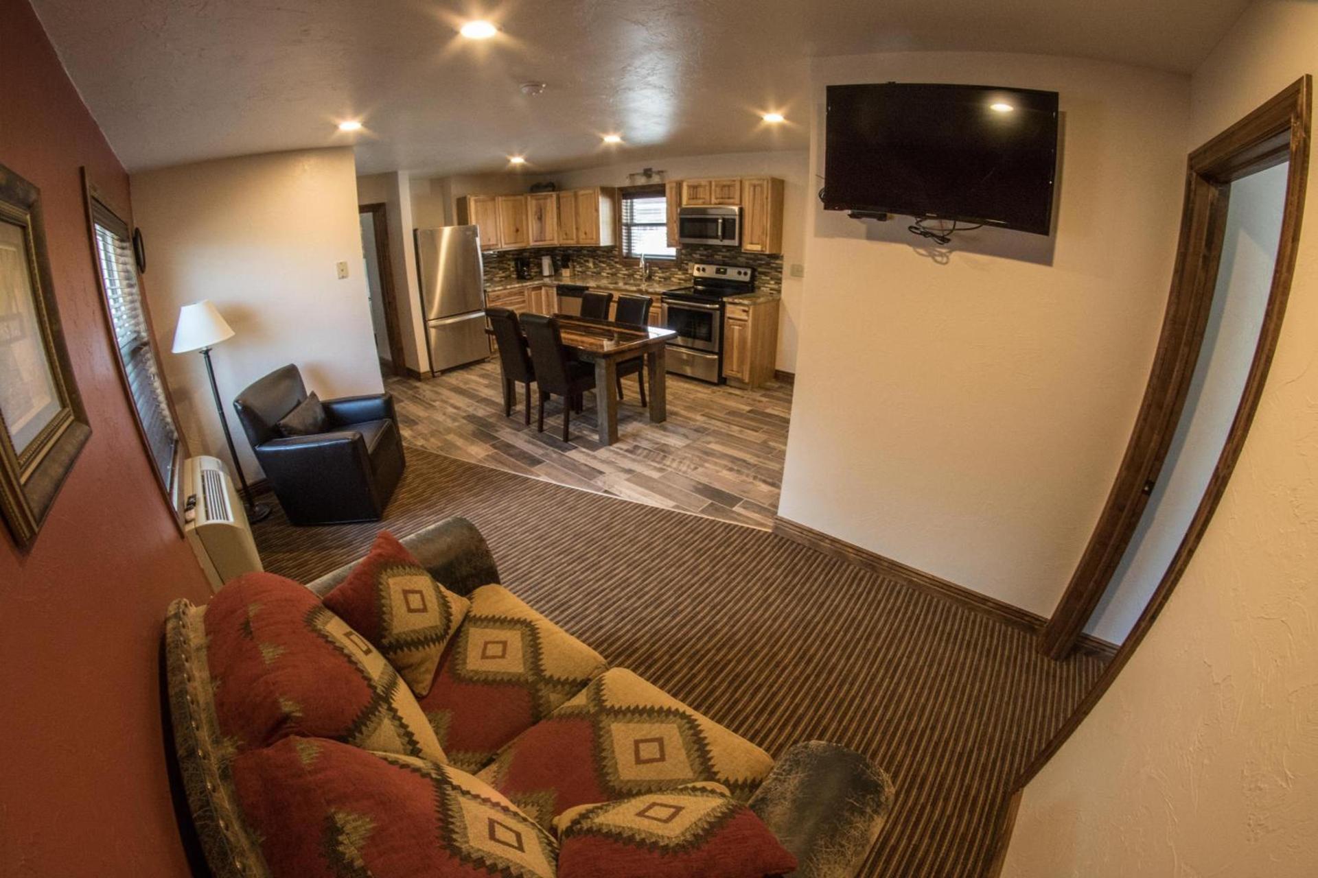 Stagecoach Inn & Suites photo 49