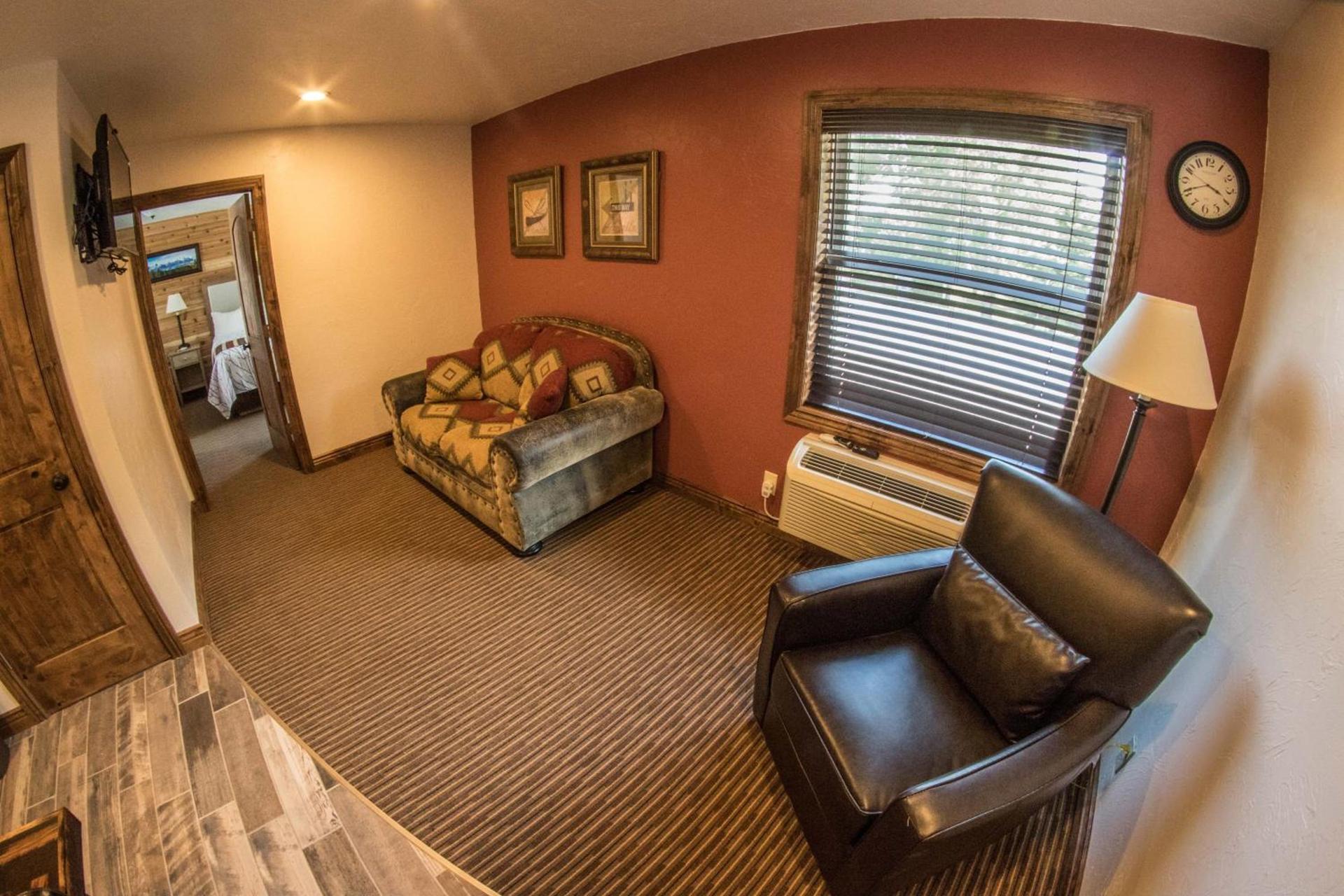 Stagecoach Inn & Suites photo 47