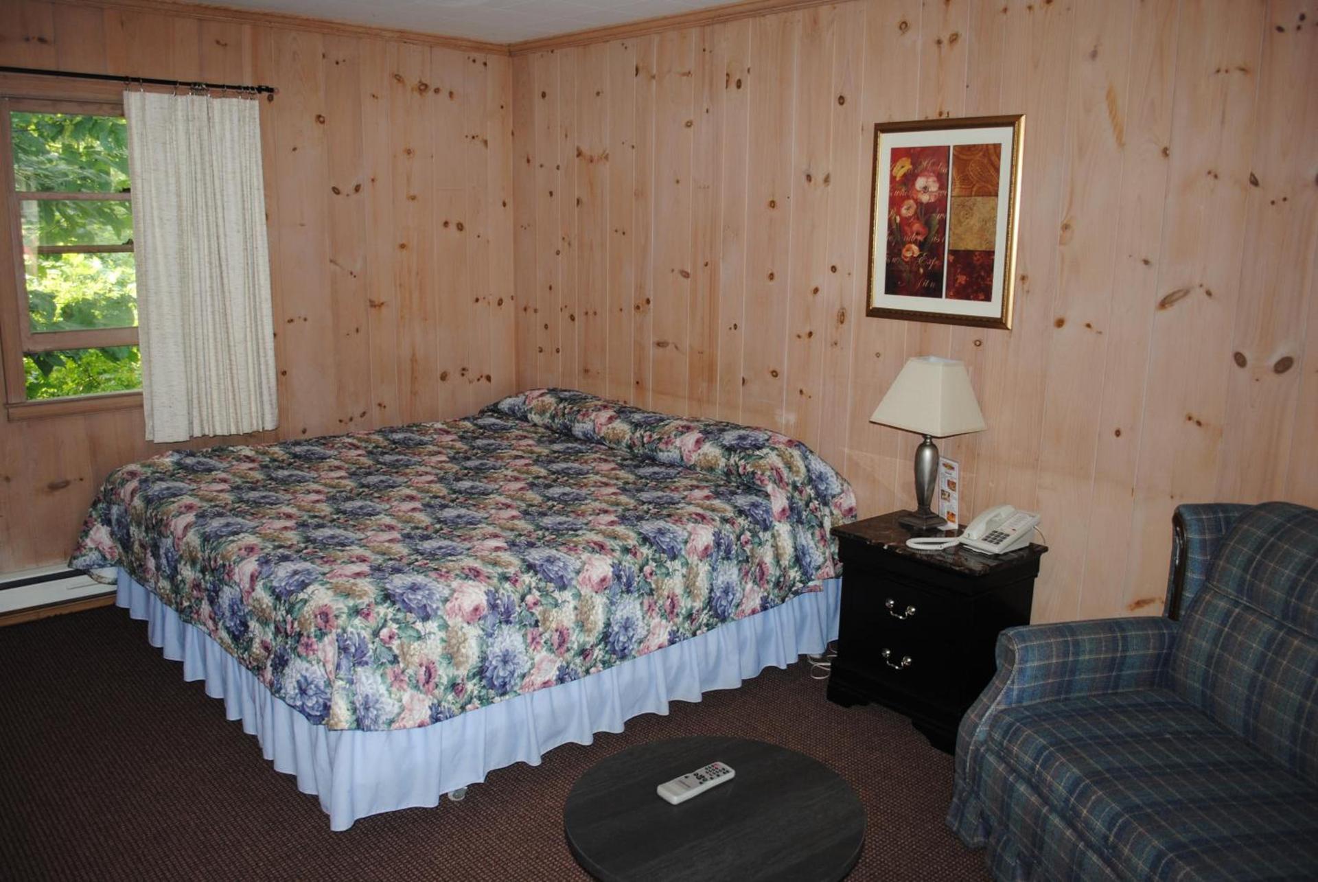 Fran Cove Motel photo 66