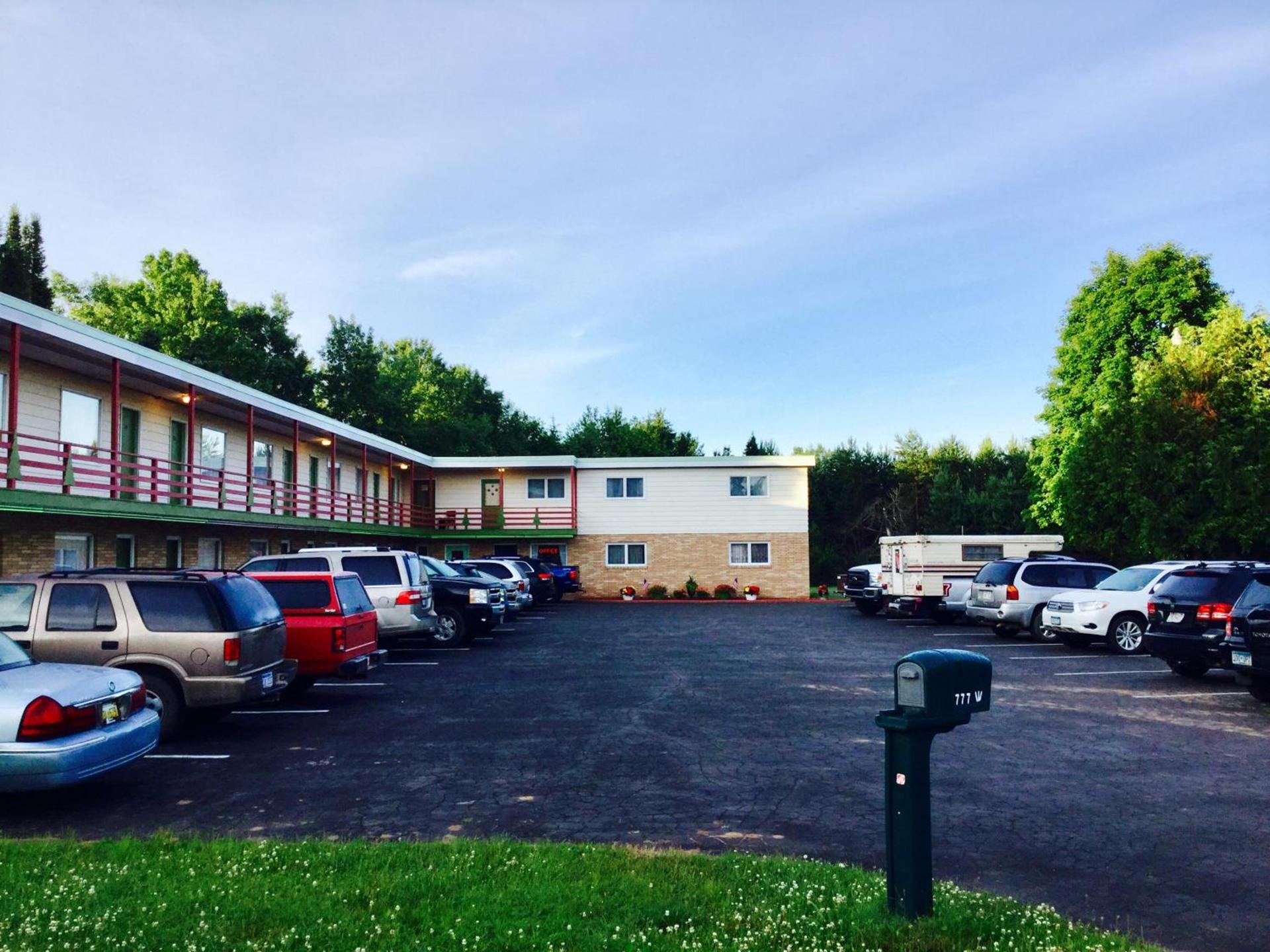Cedars Motel photo 58