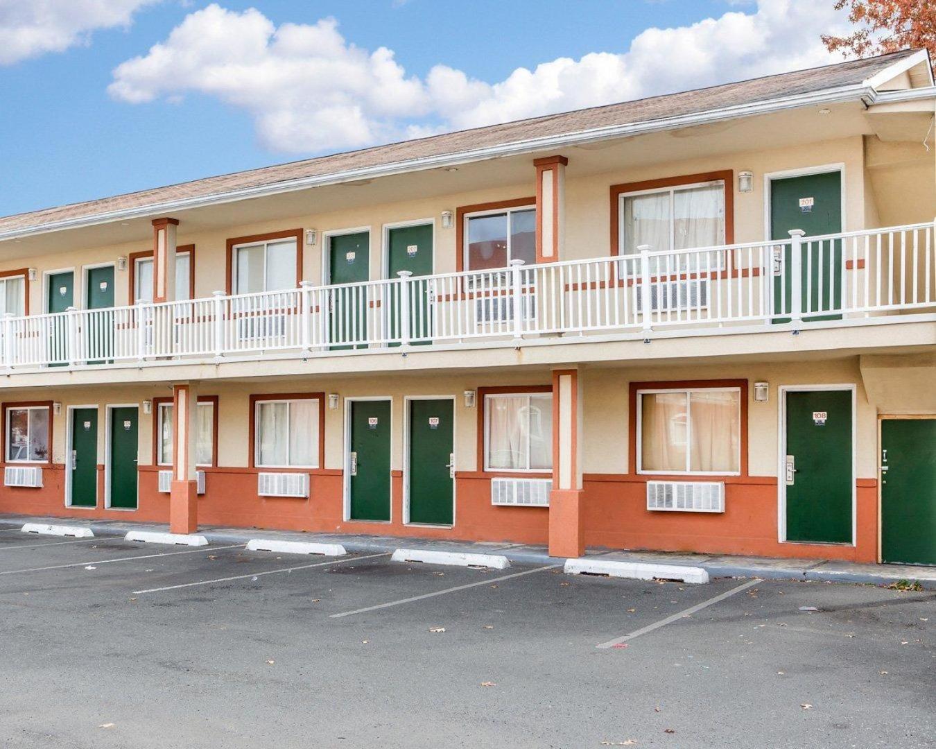 Economy Motel photo 10