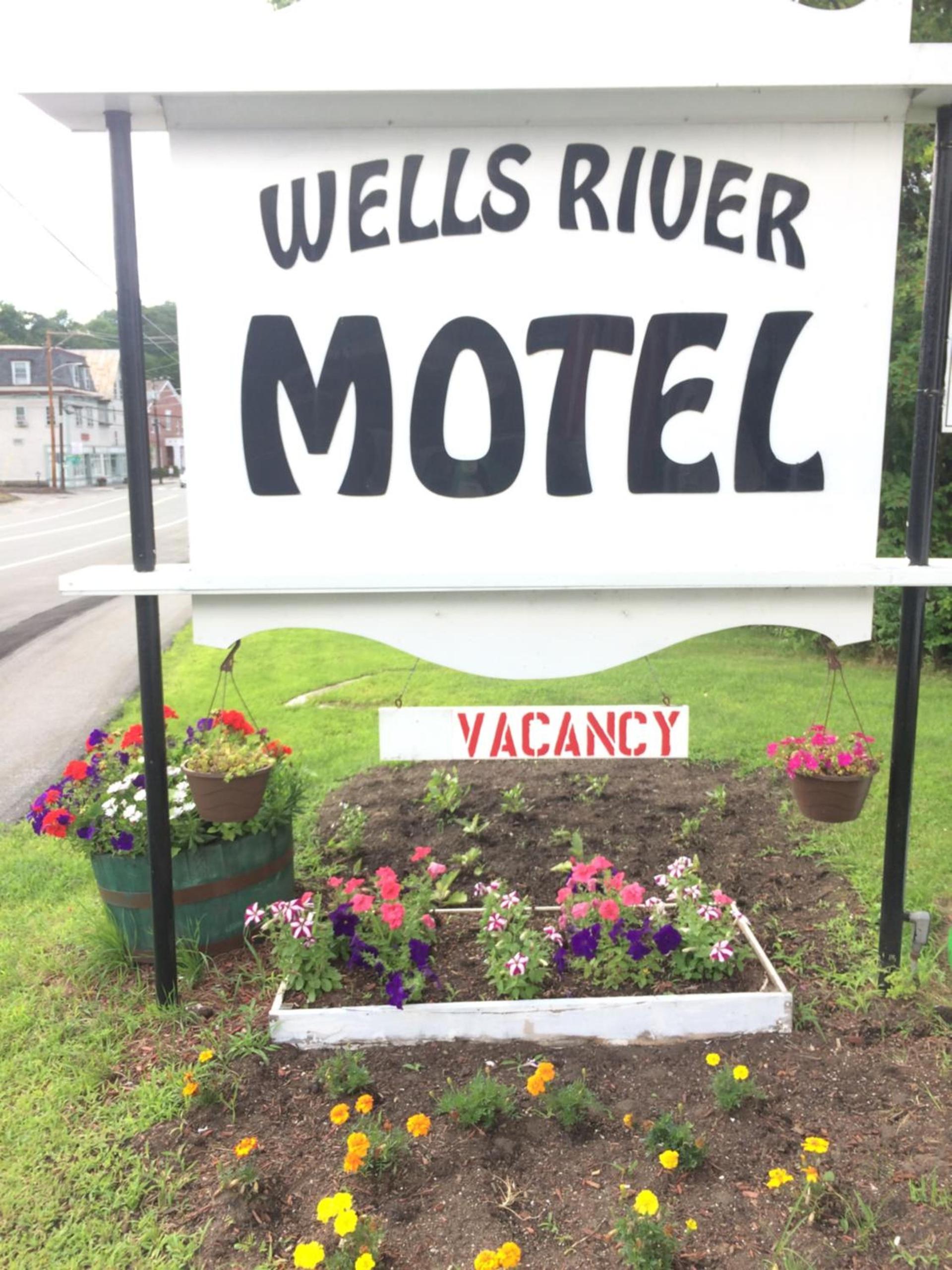 Wells River Motel photo 35