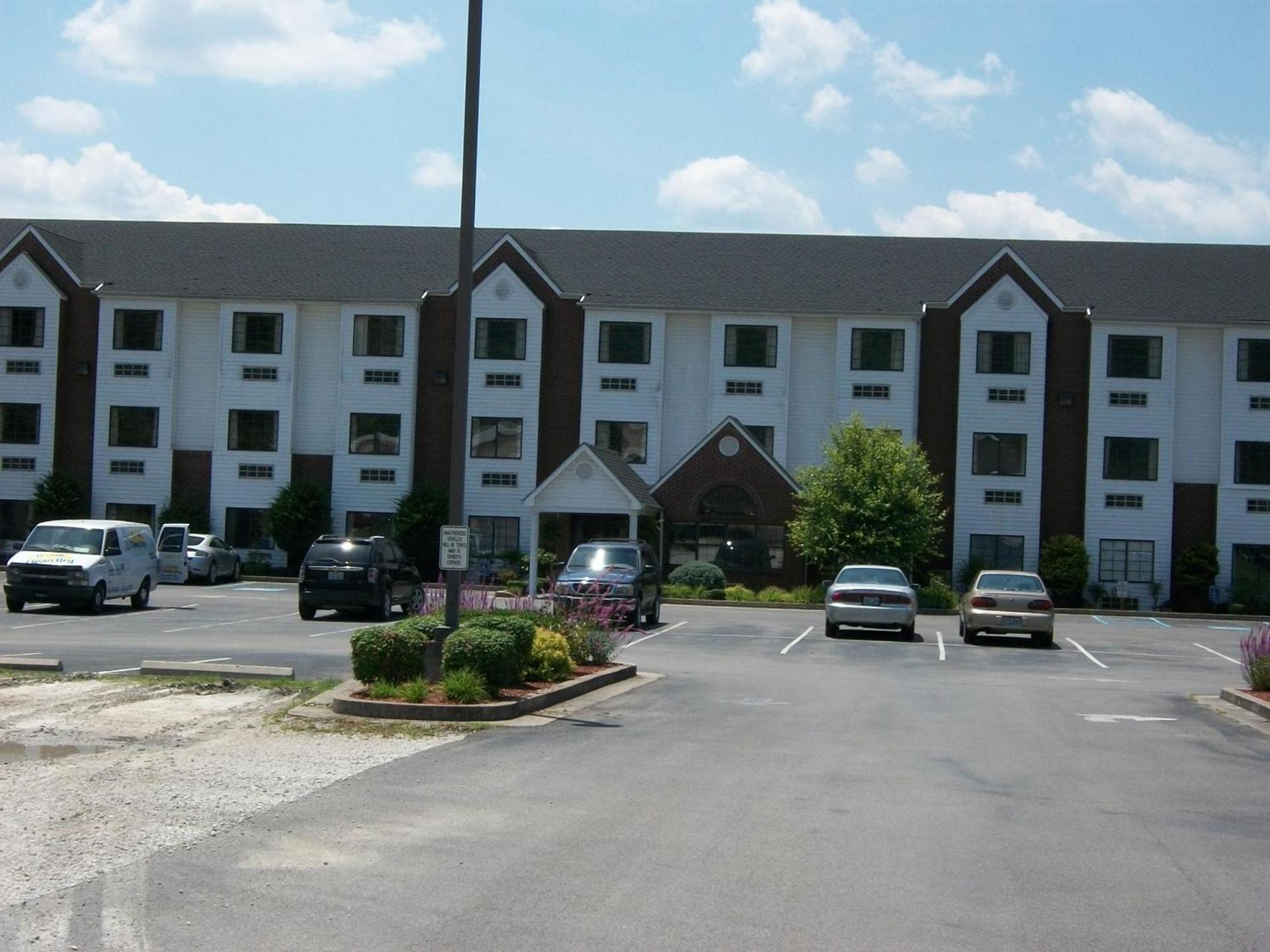 Quality Inn & Suites Prestonsburg next to Mountain Arts Center photo 28