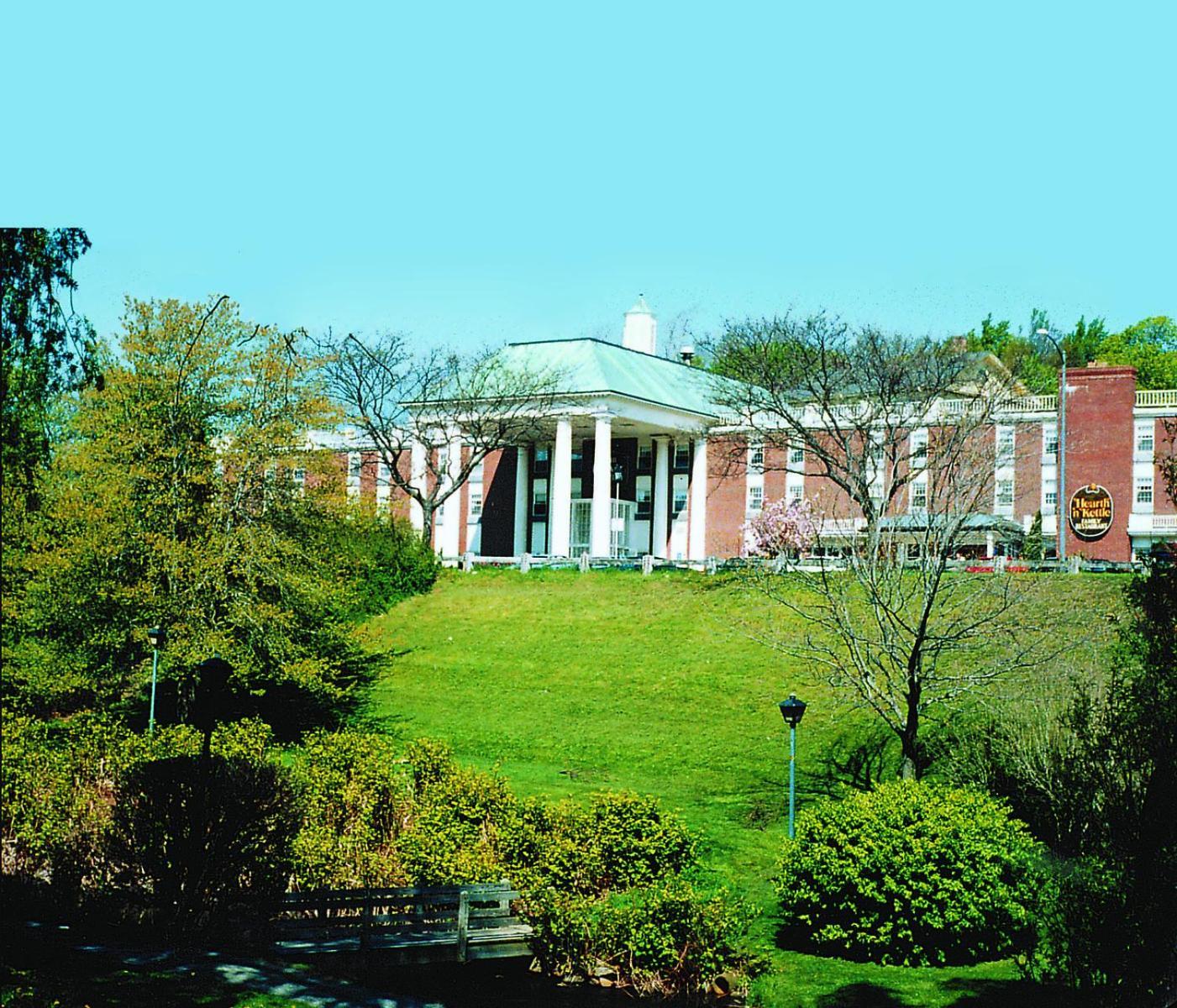 John Carver Inn & Spa photo 3