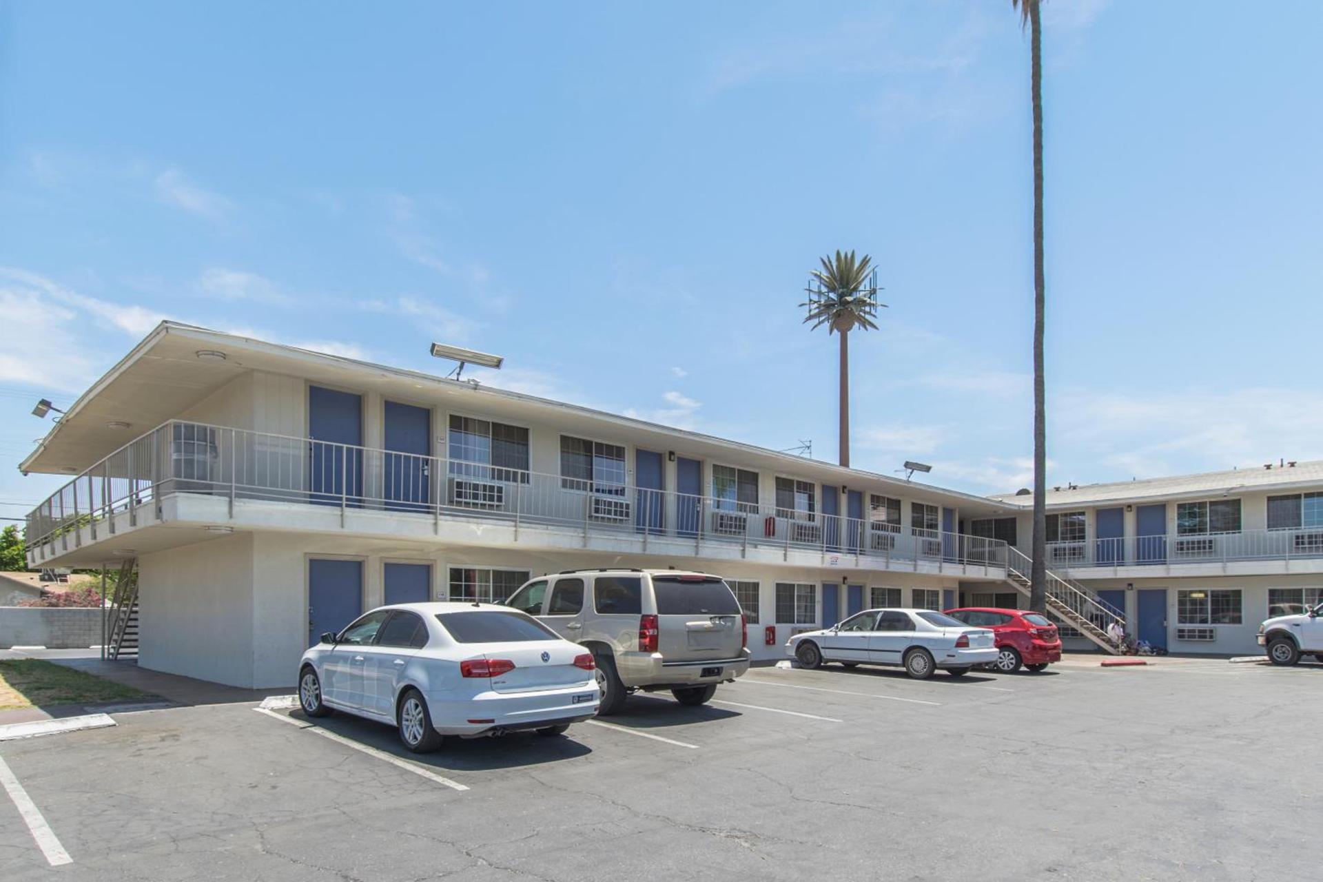 Motel 6 Bakersfield photo 30