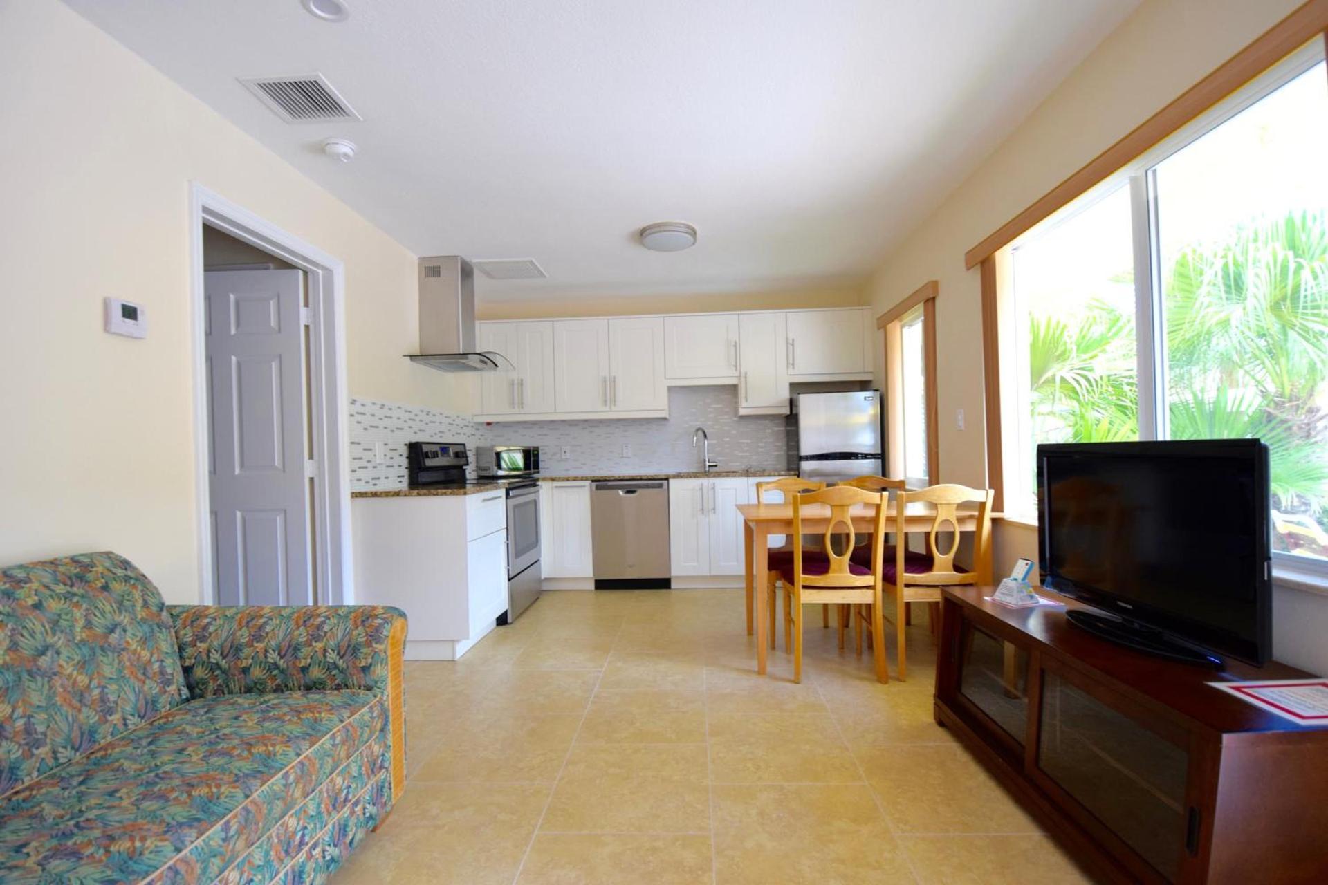 Surf Side Resort photo 6