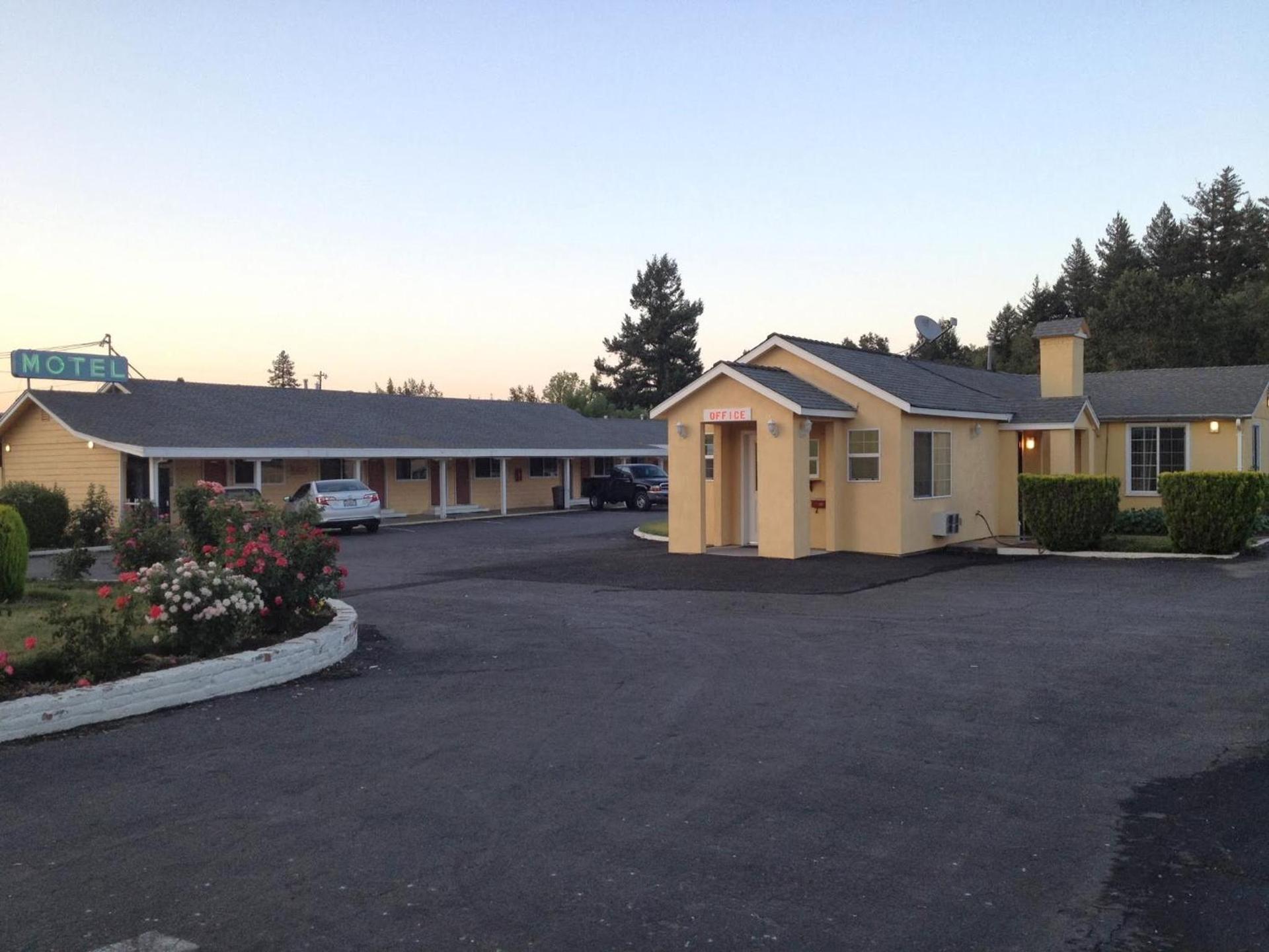 Edgewood Motel — hotel in Willits