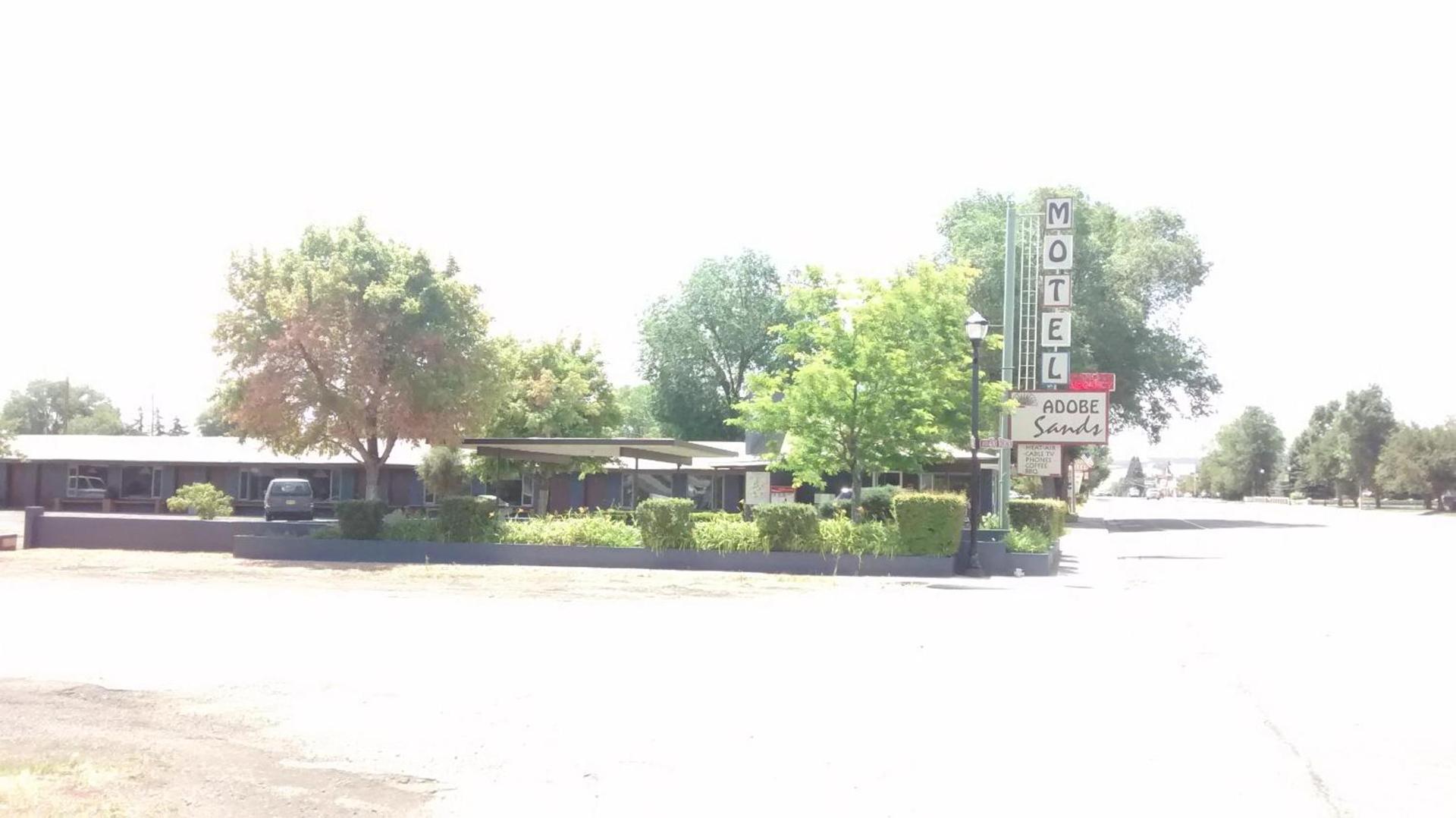 Adobe Sands Motel photo 7