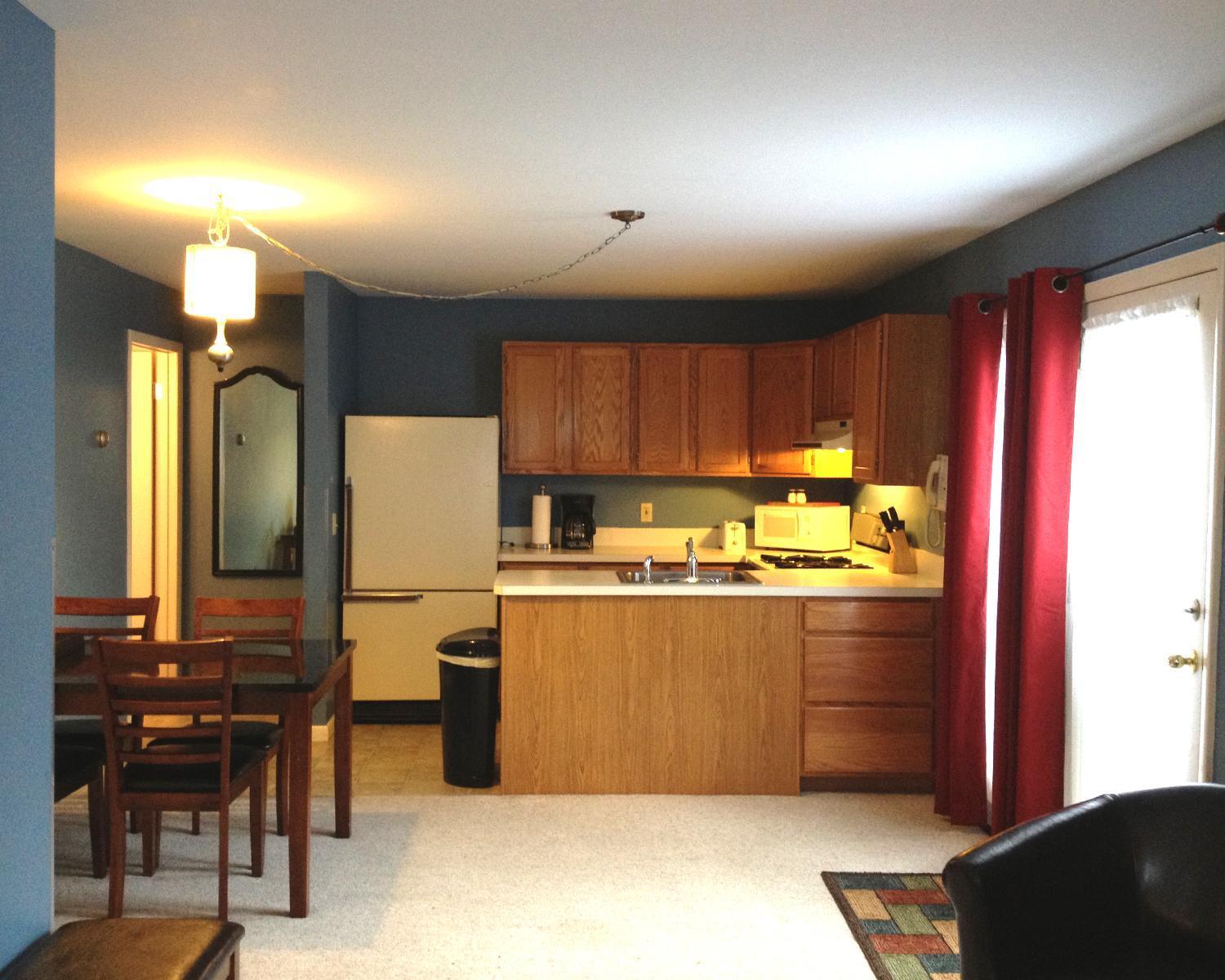 Vinehurst Inn & Suites photo 5
