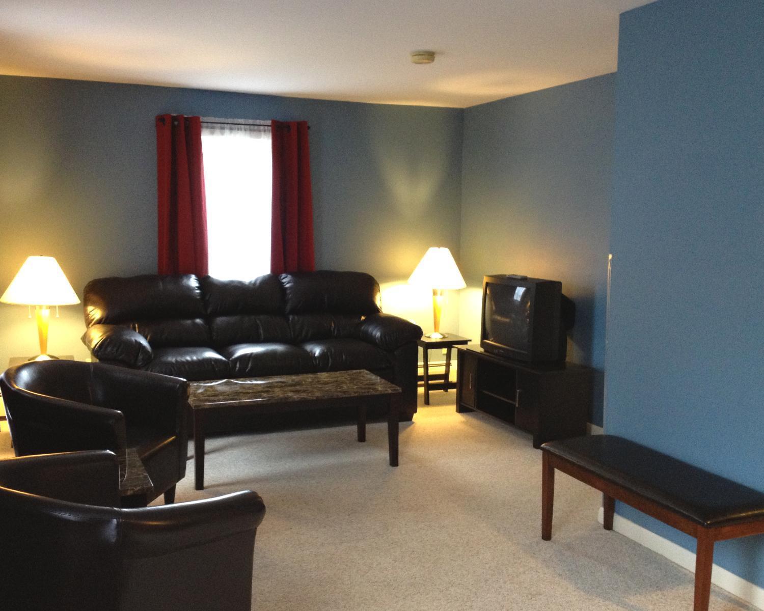 Vinehurst Inn & Suites photo 12