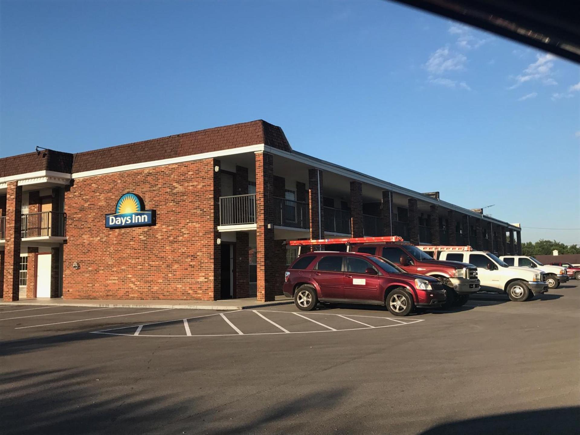 Days Inn by Wyndham Cave City photo 15