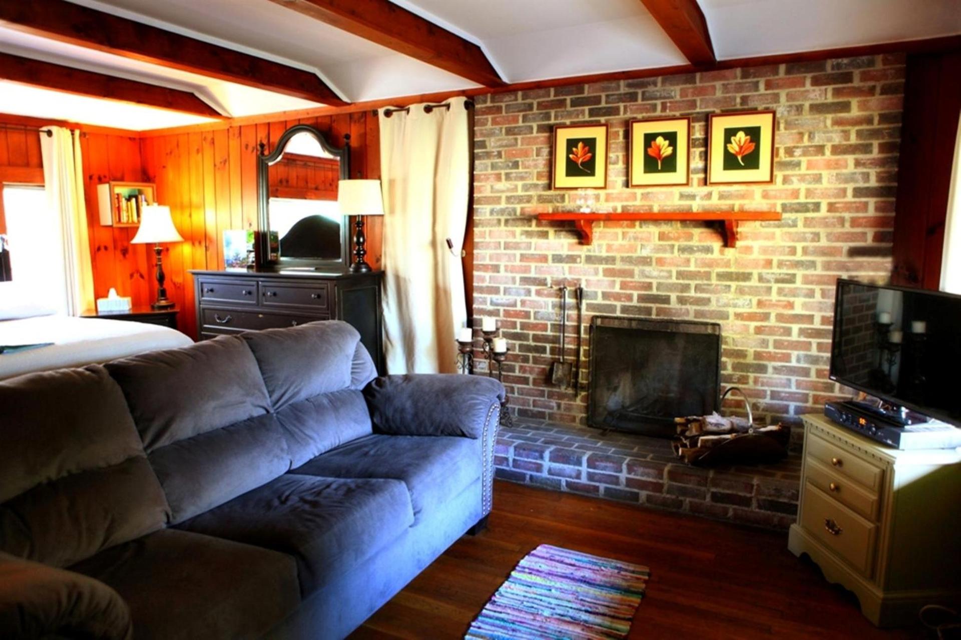 The Pines Cottages photo 43