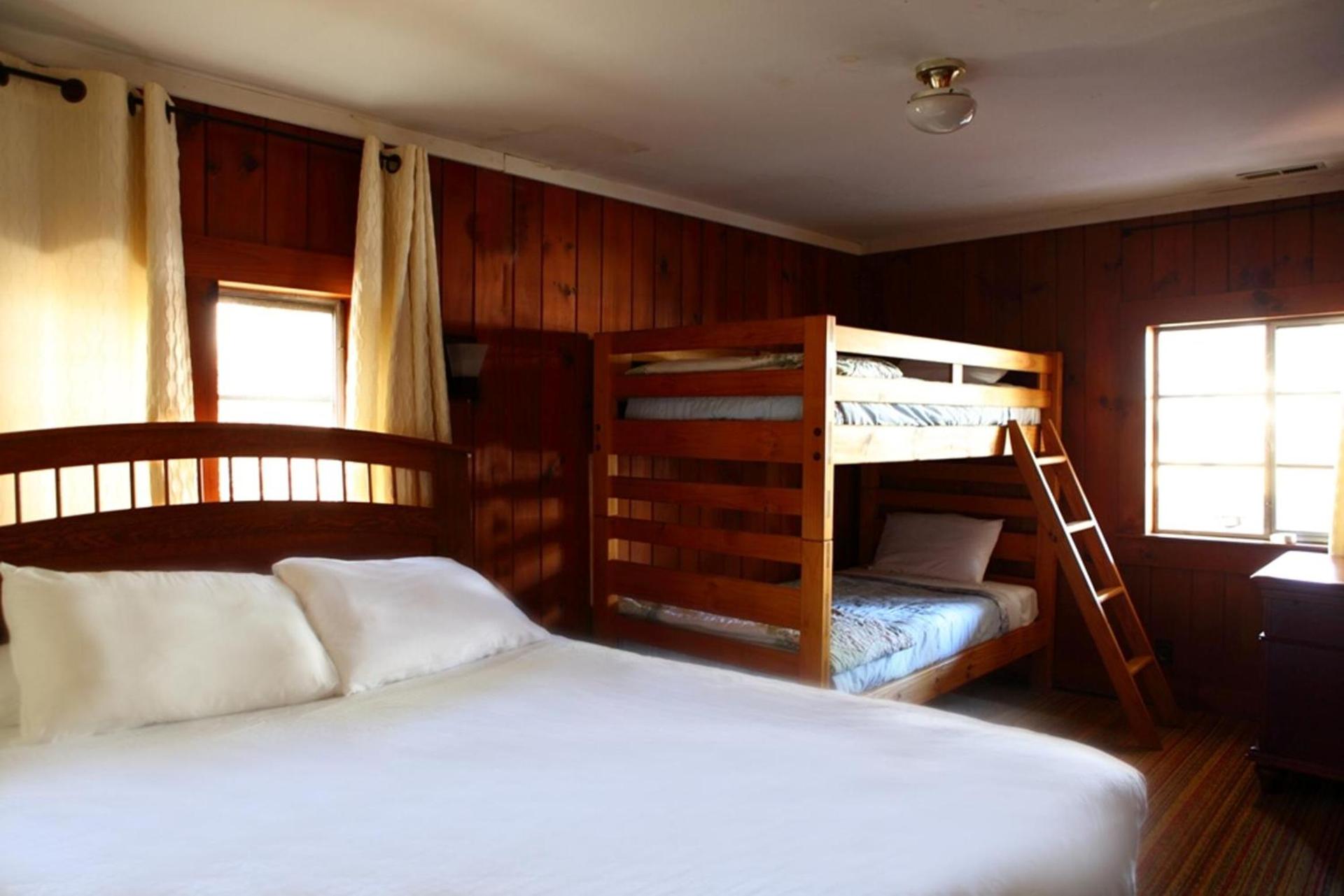 The Pines Cottages photo 40