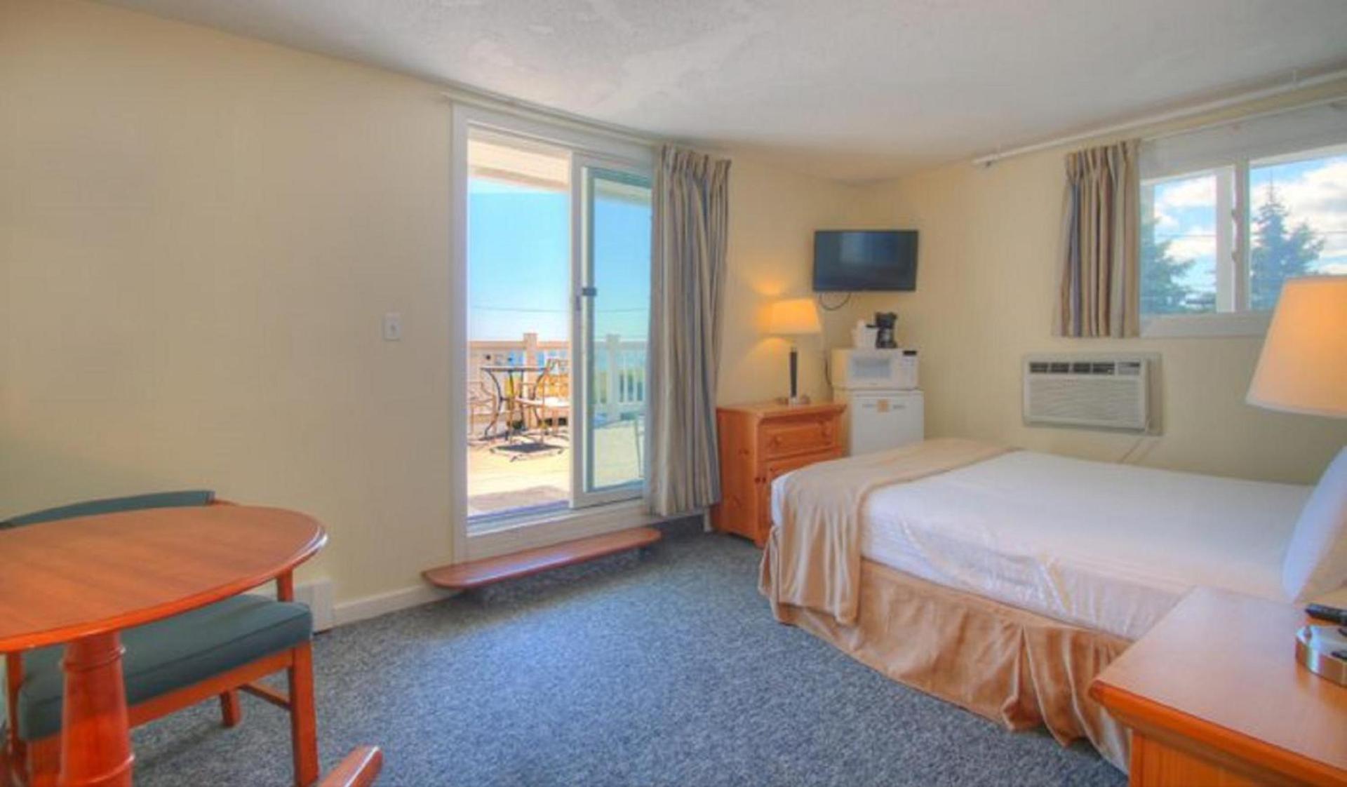 Sea Cliff House Motel photo 8